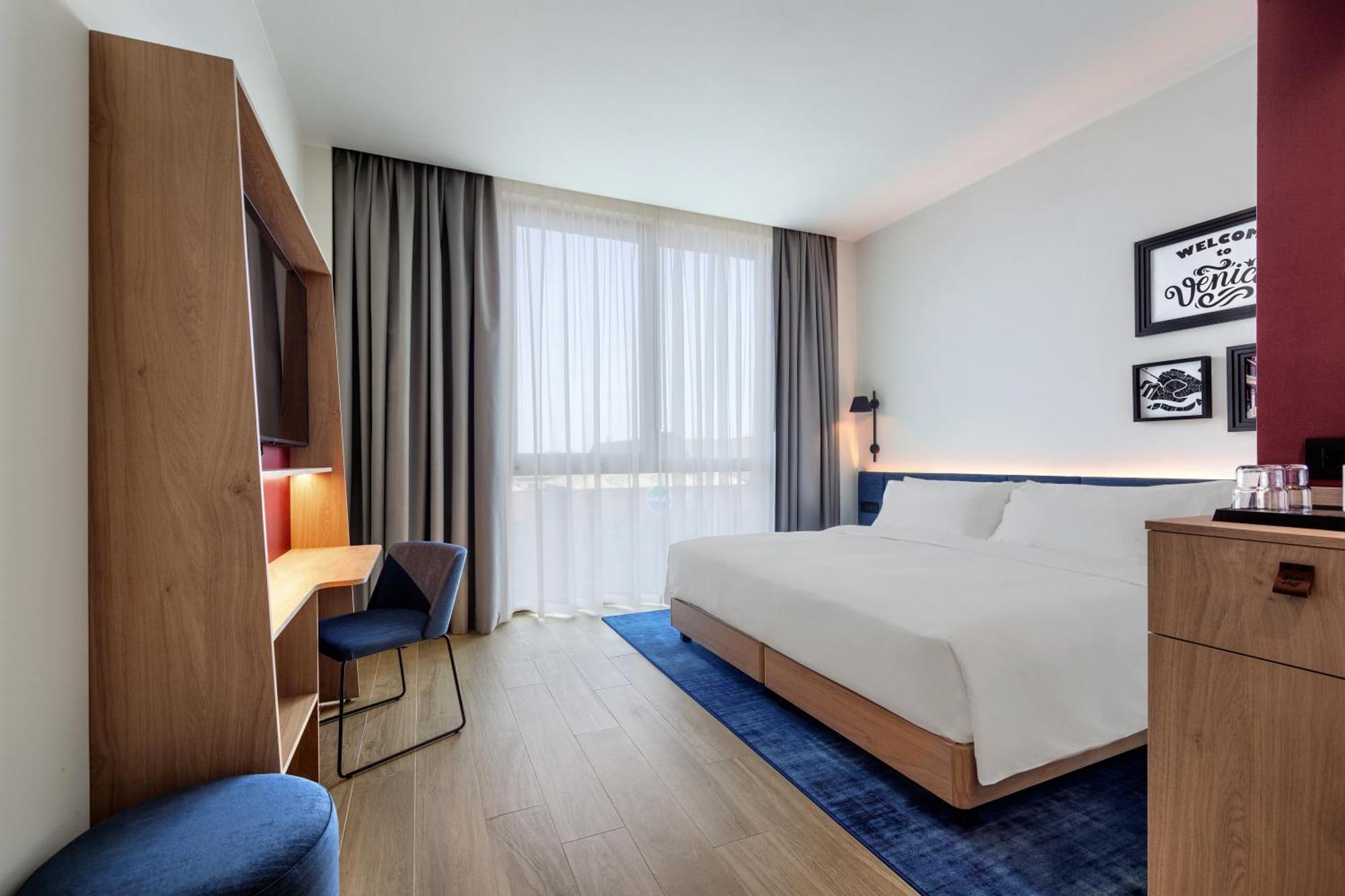 Super King Room,1672171561:JPEG
