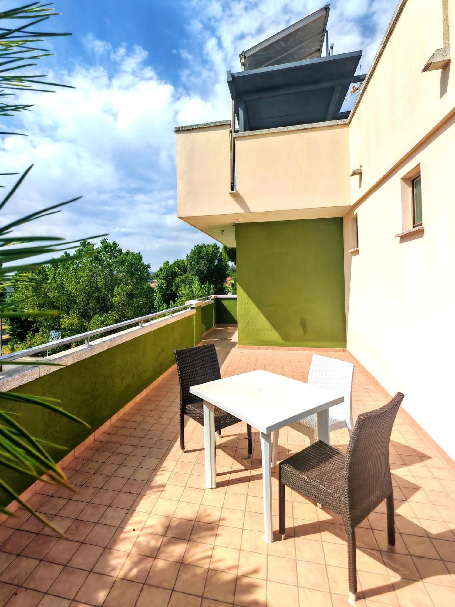 Family Room Balcony,1672582653:JPEG