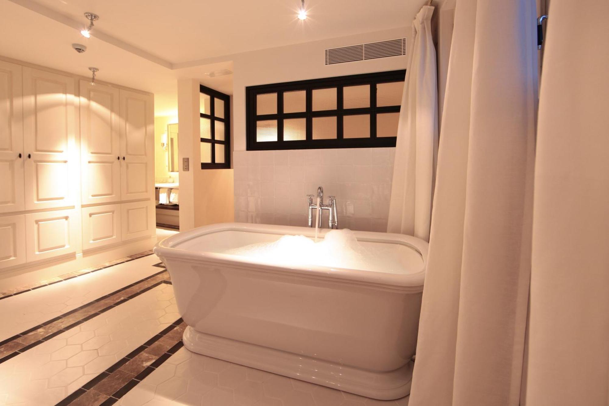 Island Suite