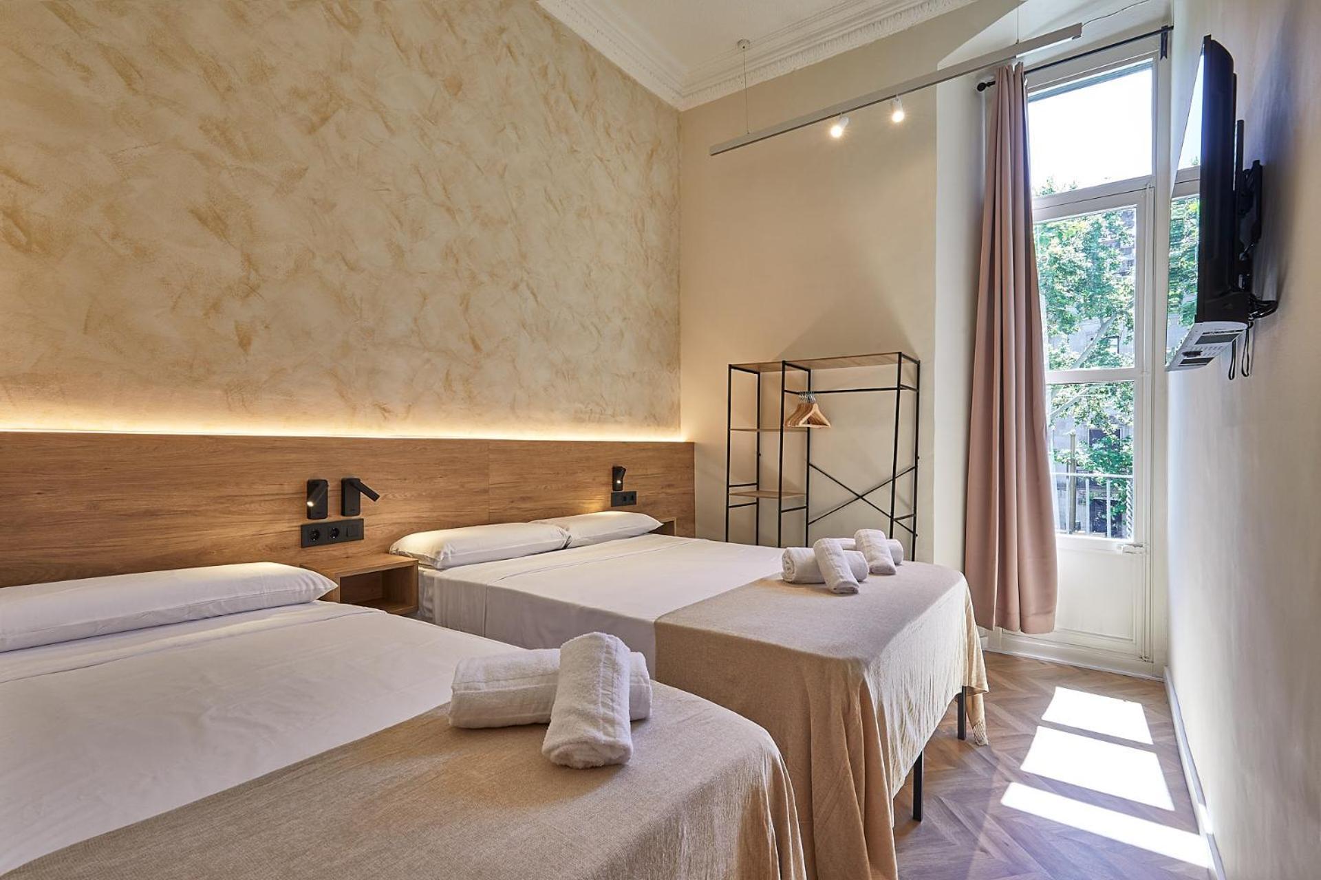 Triple Room Shower,1672617415:JPEG