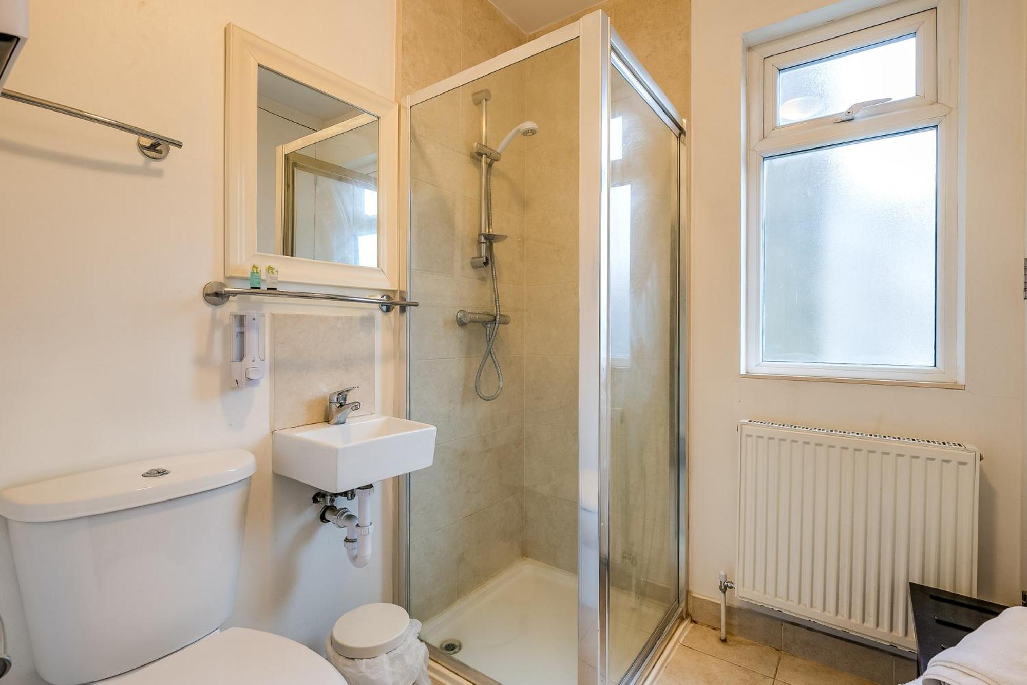 Single Room,1673940274:JPEG