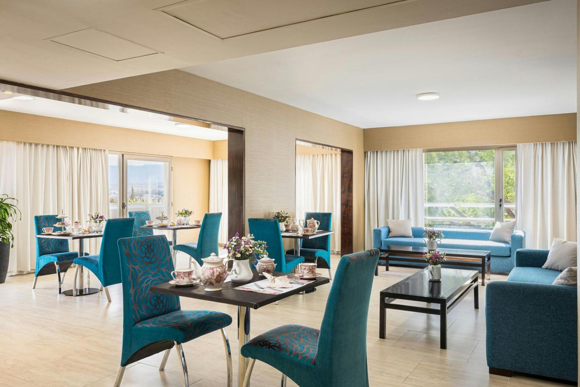 TERRACE SUITE Executive Suite 1 King Mountain view,1710599914:JPEG