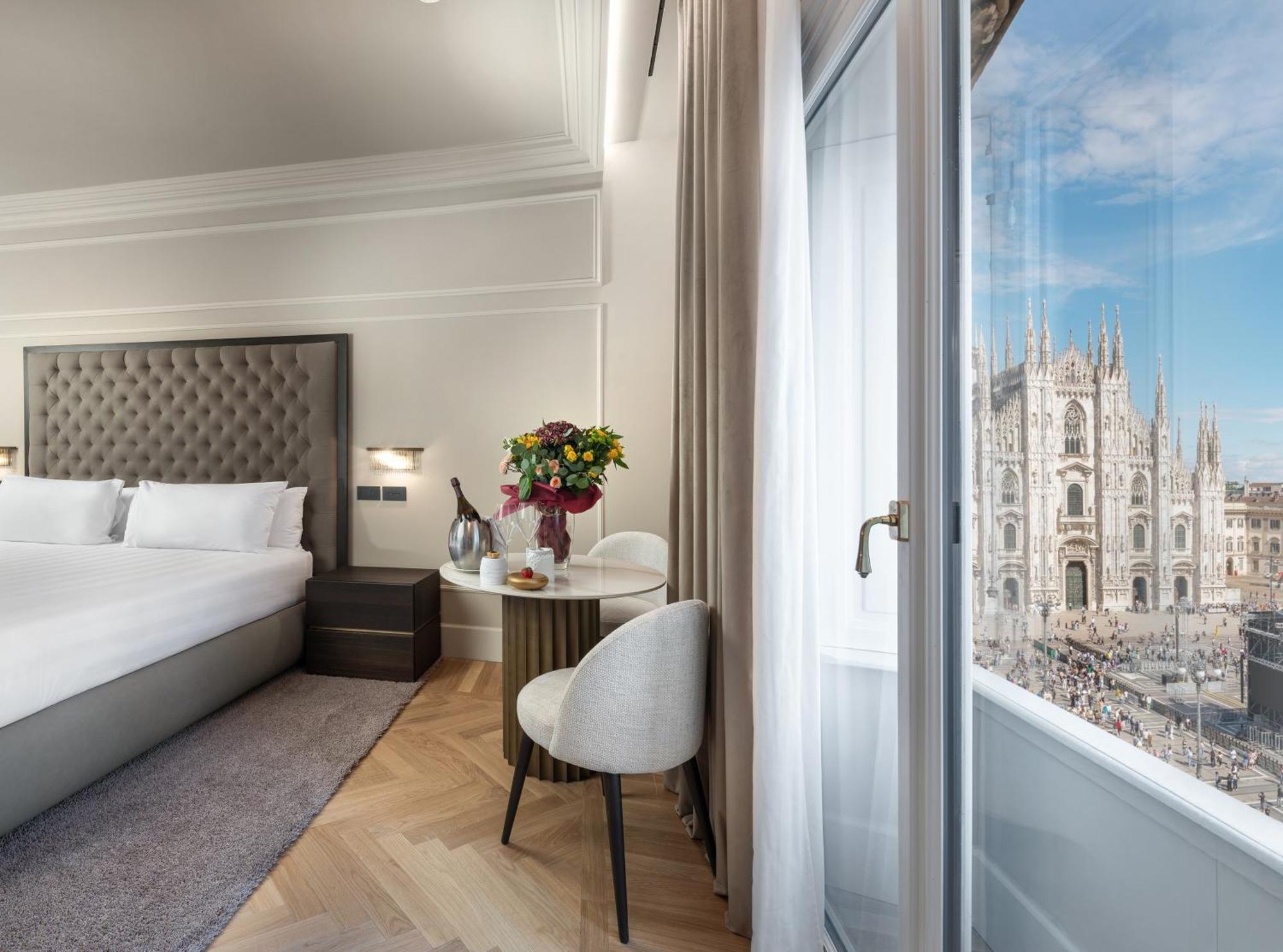 Junior Suite Duomo Cathedral View,1674733636:JPEG