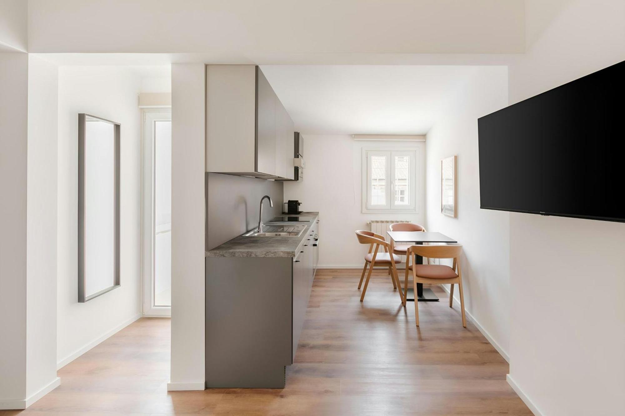 One-Bedroom Apartment Double Bed Terrace,1674807277:JPEG