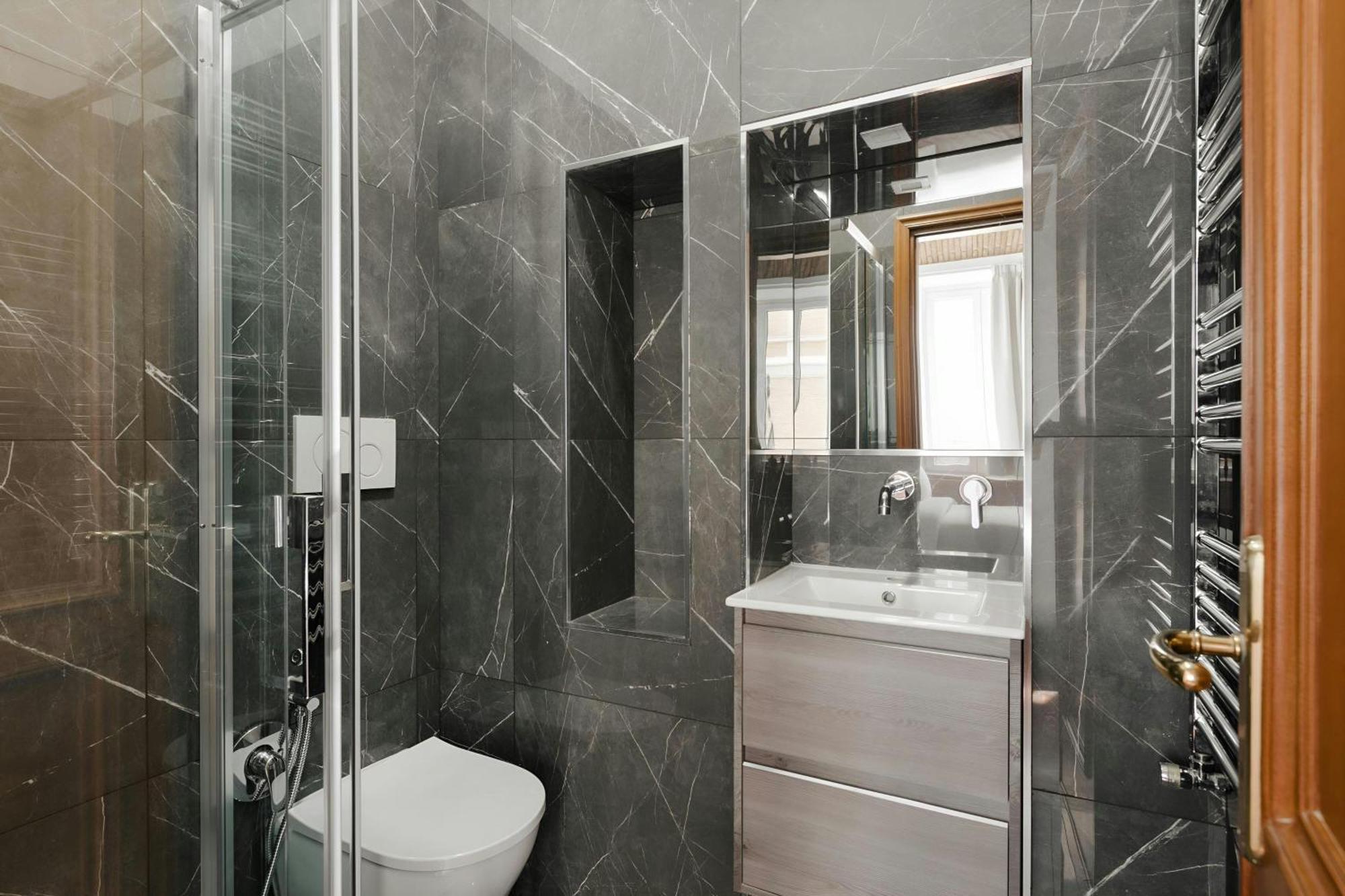 Double Room,1674807244:JPEG