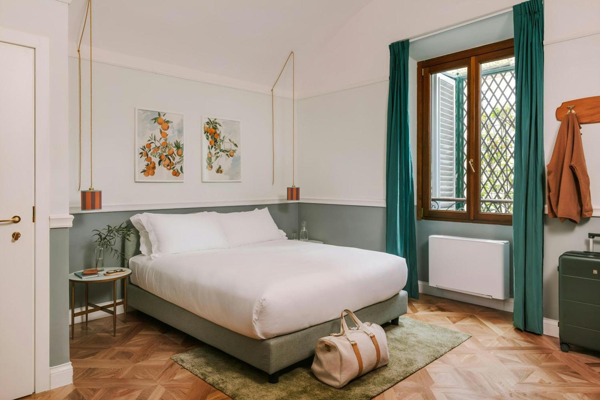 Compact Room