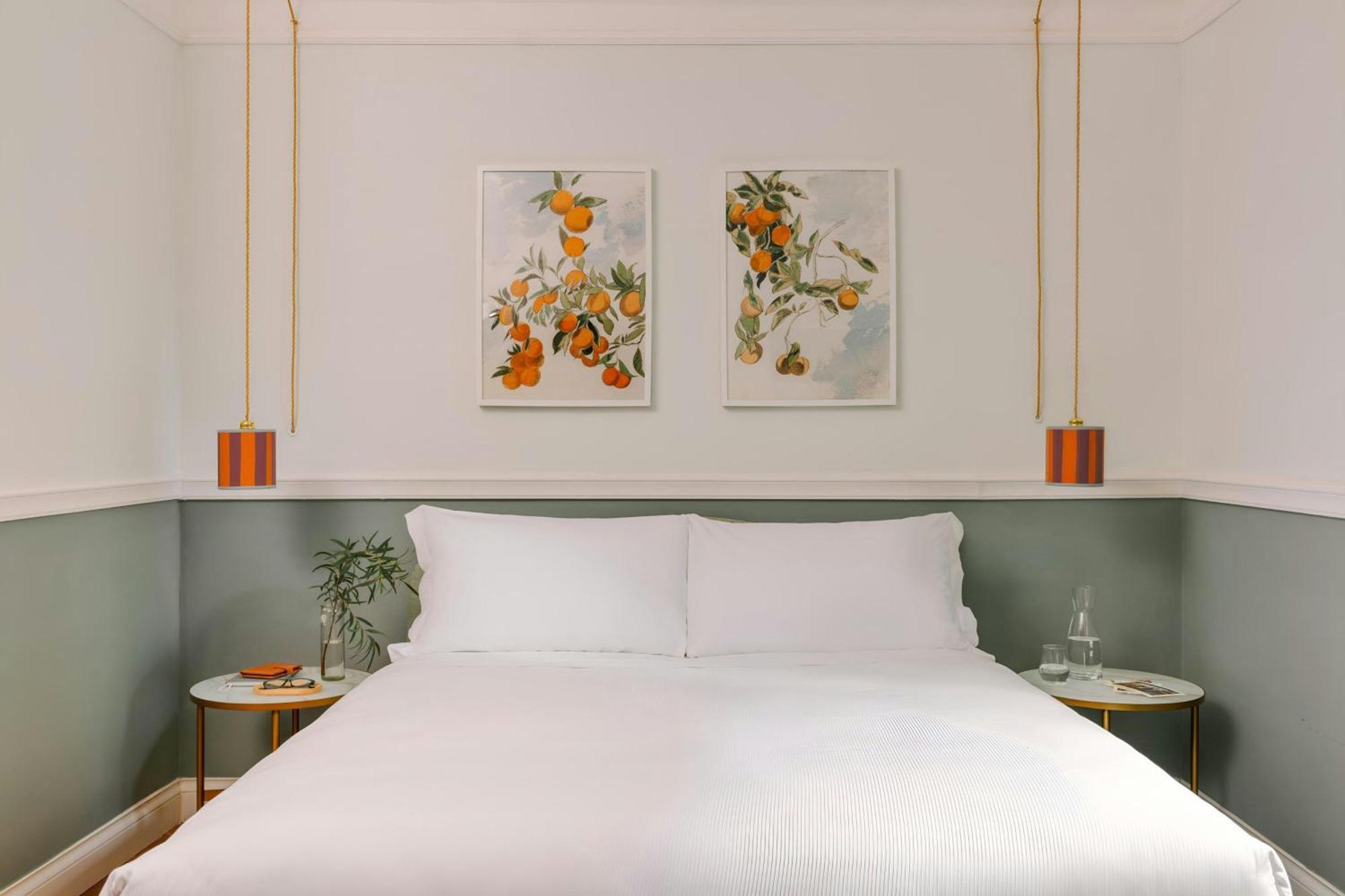 Compact Room