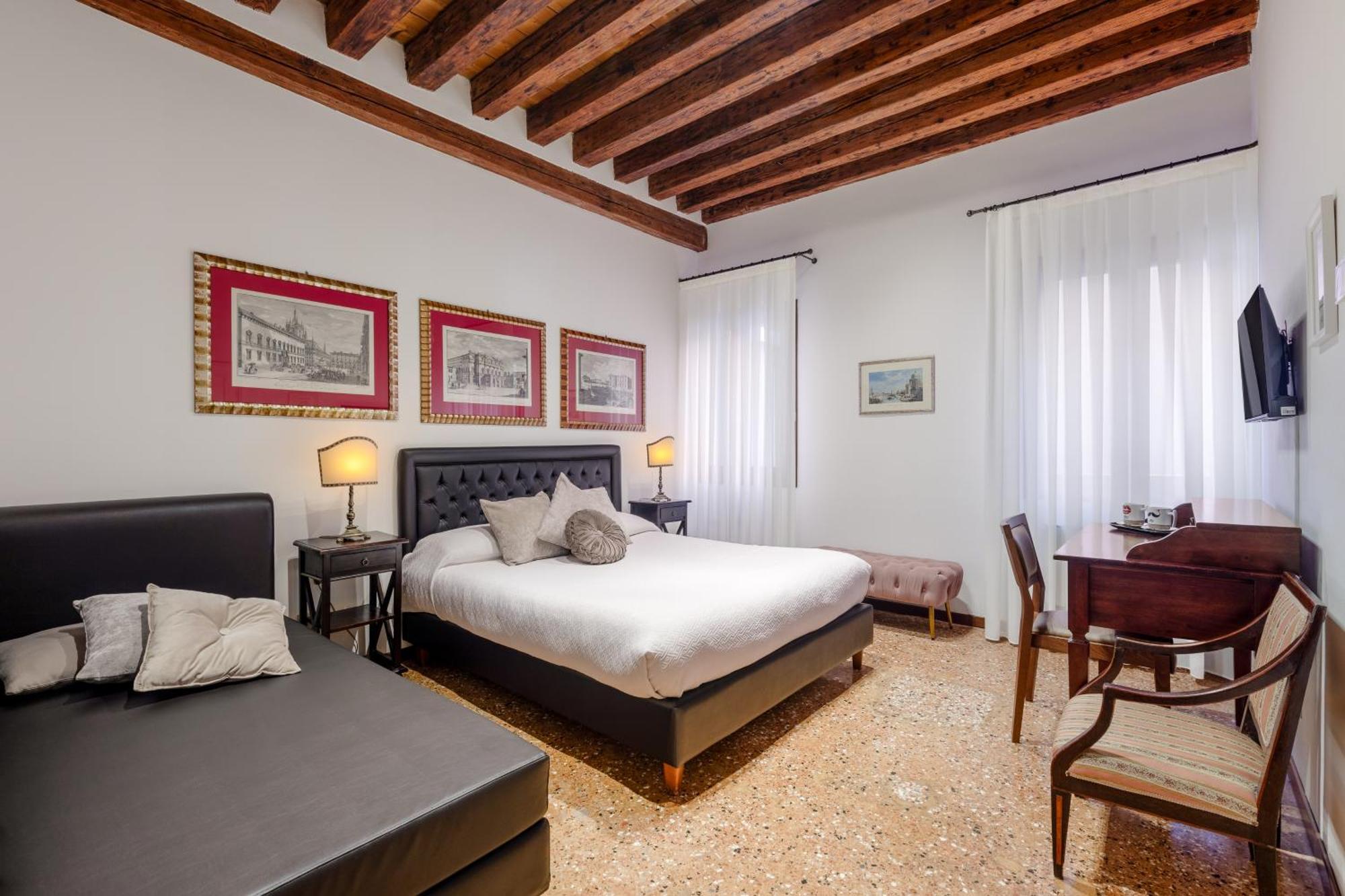 Superior Double Room,1675803699:JPEG