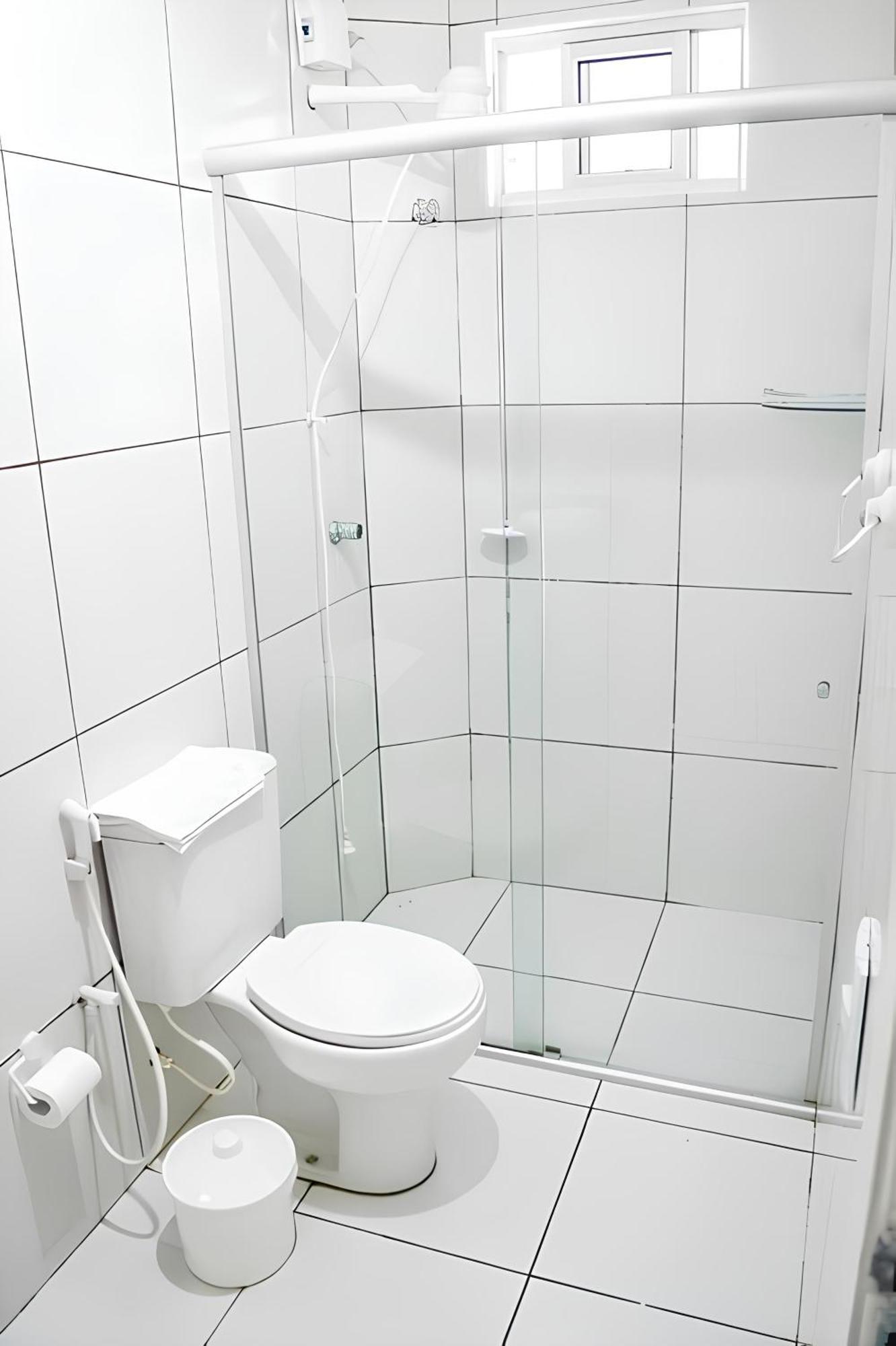 Standard Suite,1676757759:JPEG