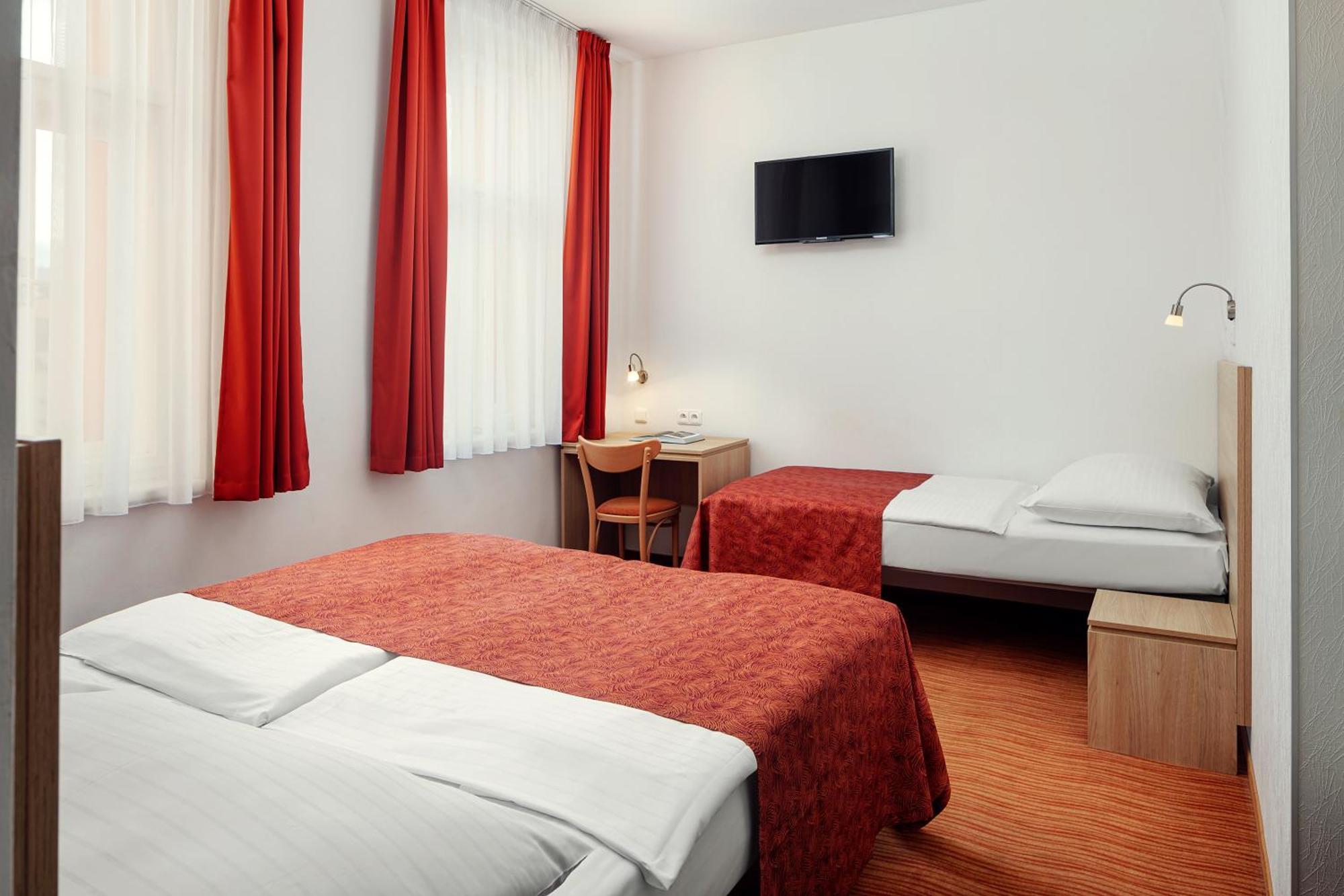 Standard Double Room Extra Bed,1676769019:JPEG