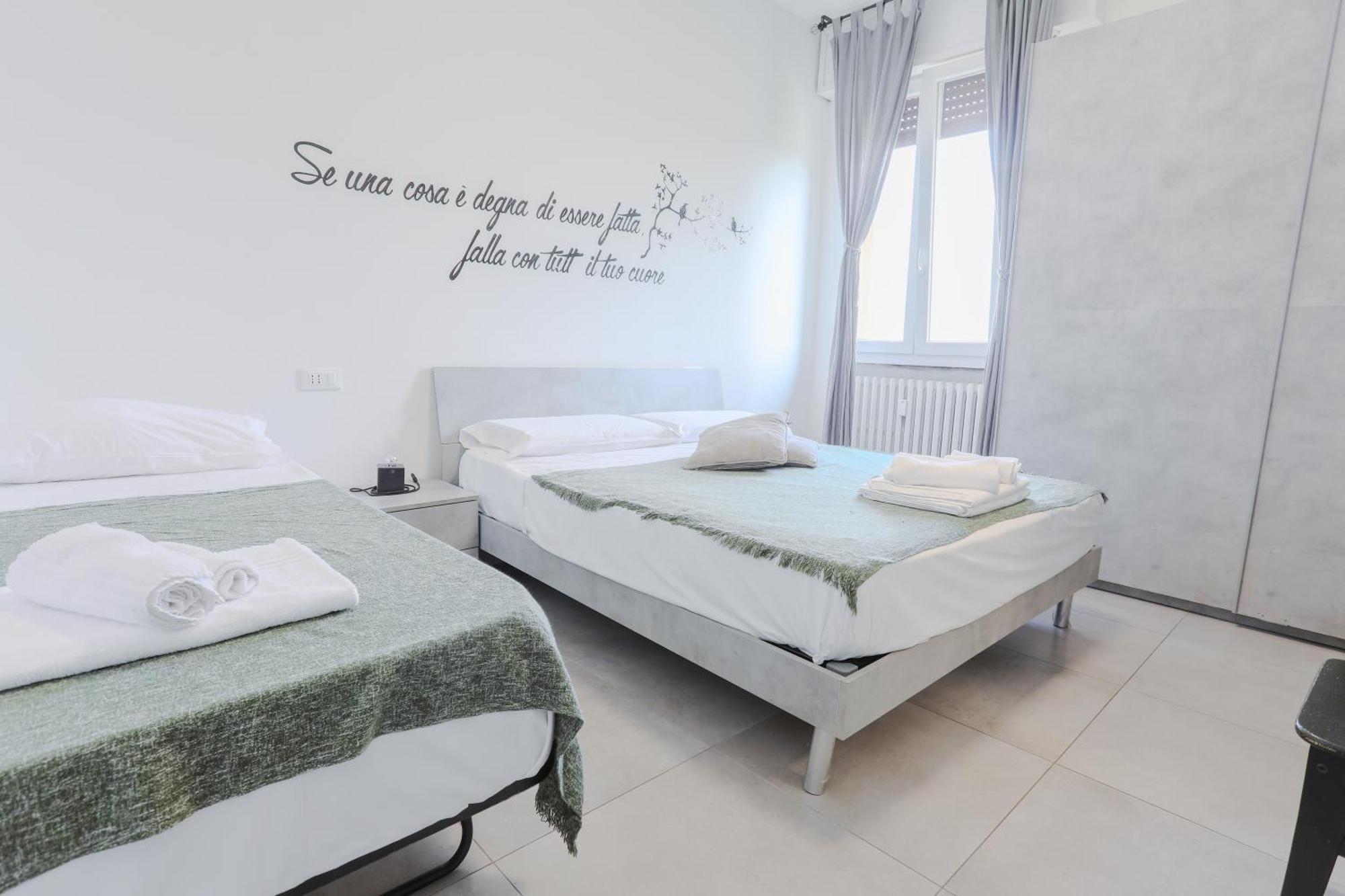 Camera Matrimoniale con Letto Supplementare