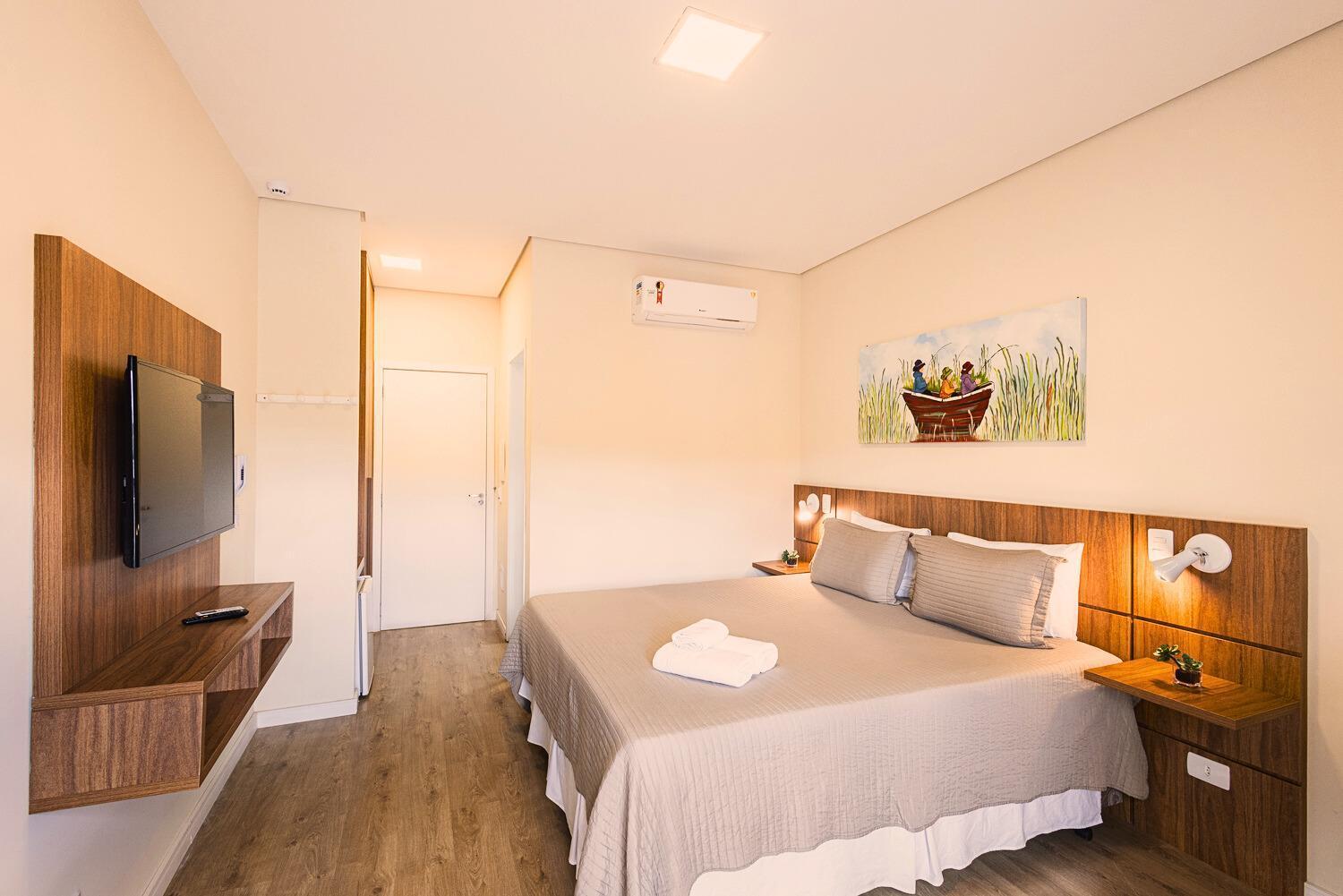 Quarto Duplo Luxo com Varanda e Vista