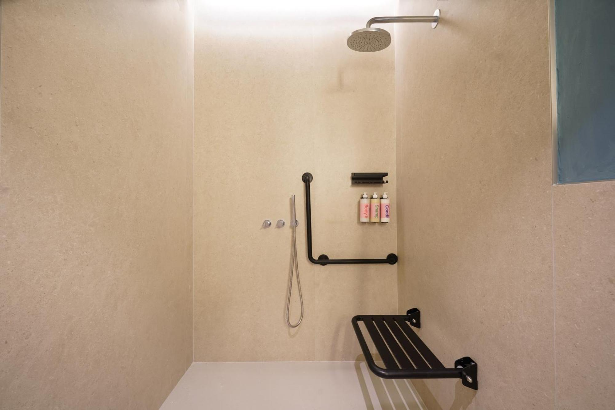 Standard Room Disability Access