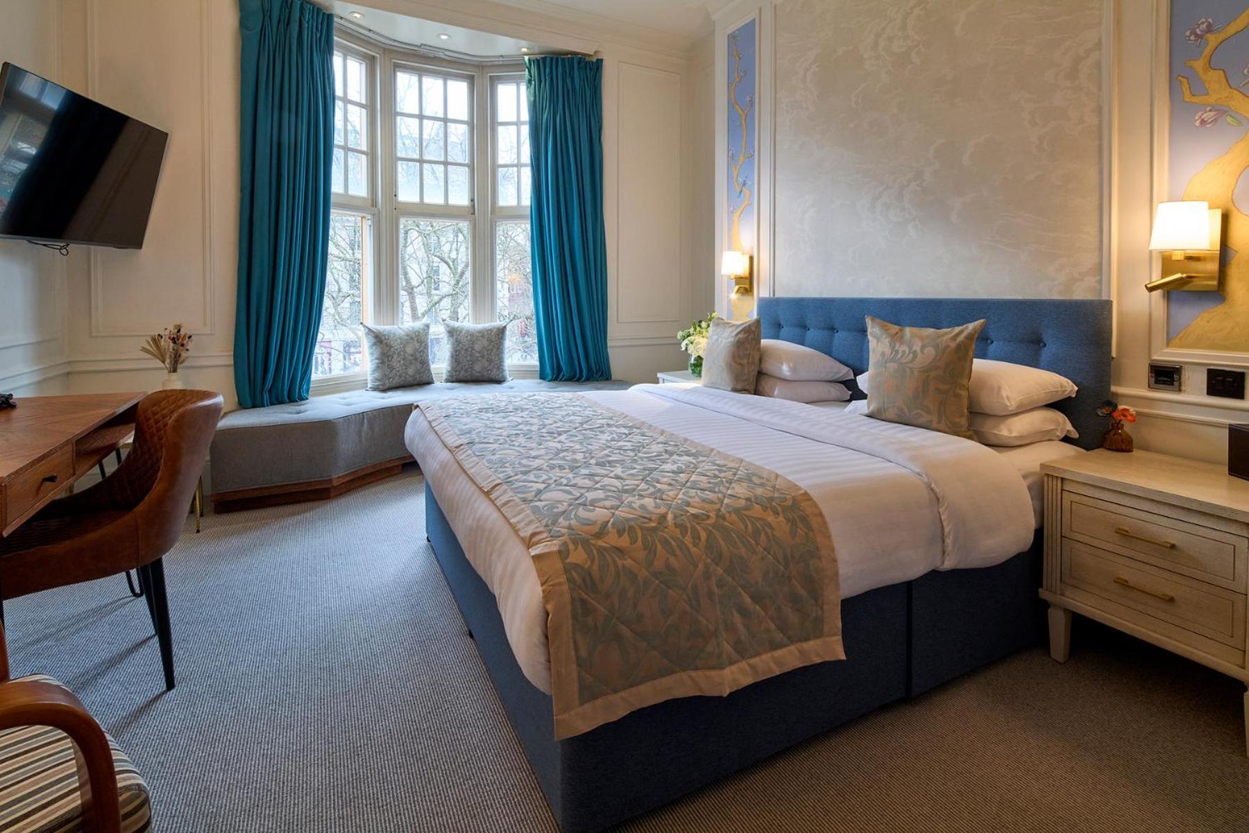 Club Double Room,1677853252:JPEG
