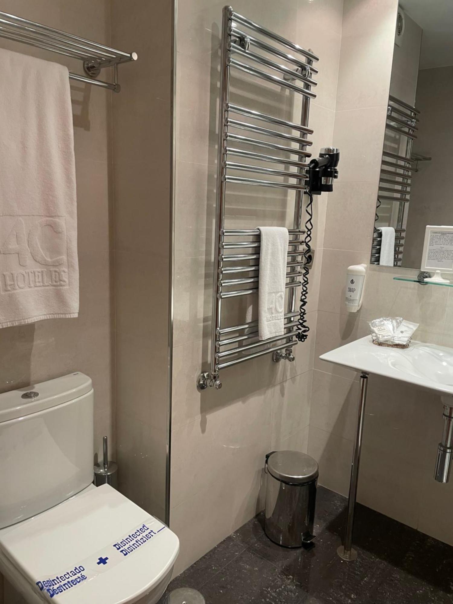 Single Room,1677855518:JPEG