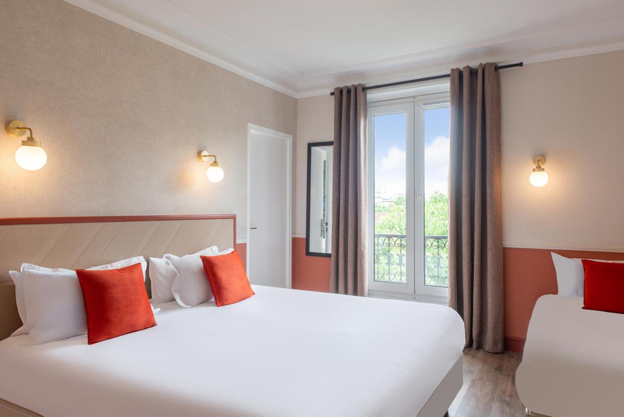 Triple Room,1677857655:JPEG