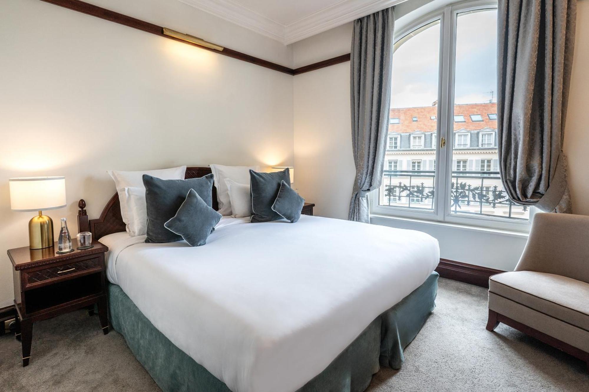 Superior Room,1679569138:JPEG