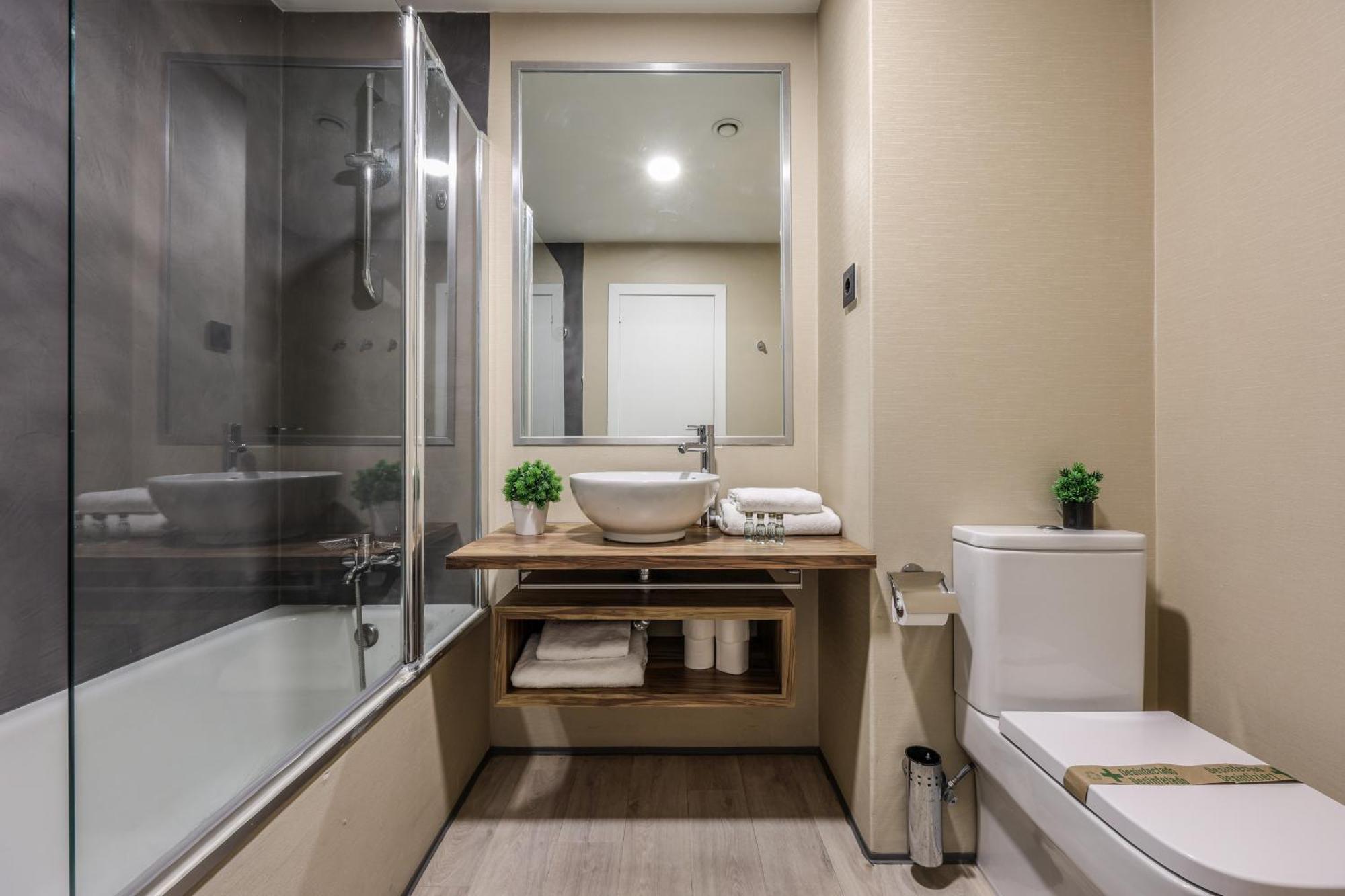 Double Room,1679218453:JPEG