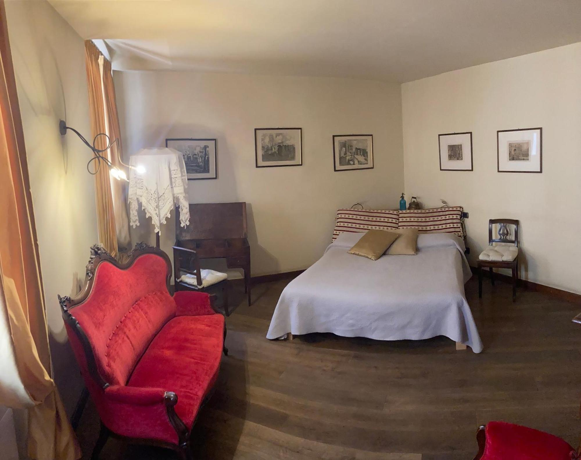 Double Room,1690937698:JPEG