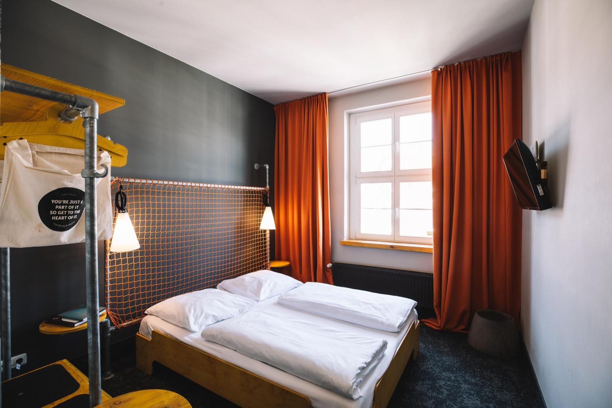 Double Room,1679582165:JPEG