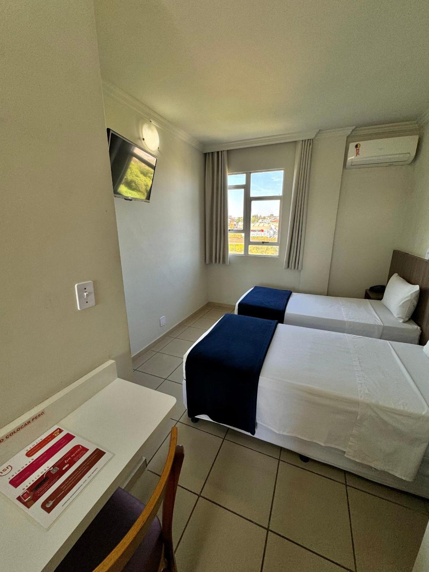 Standard Twin Room,1679600122:JPEG