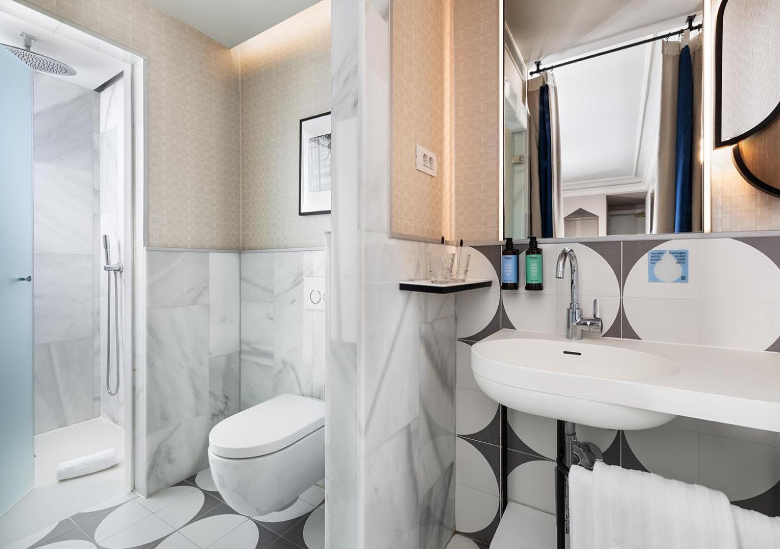 Standard Double or Twin Room,1679603766:JPEG