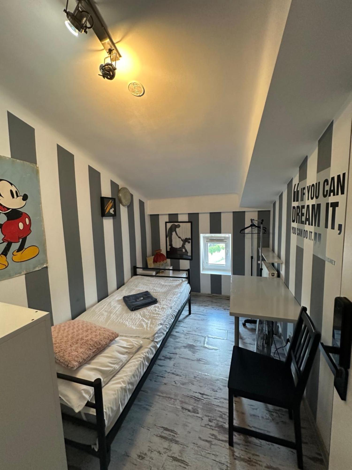 Single Room