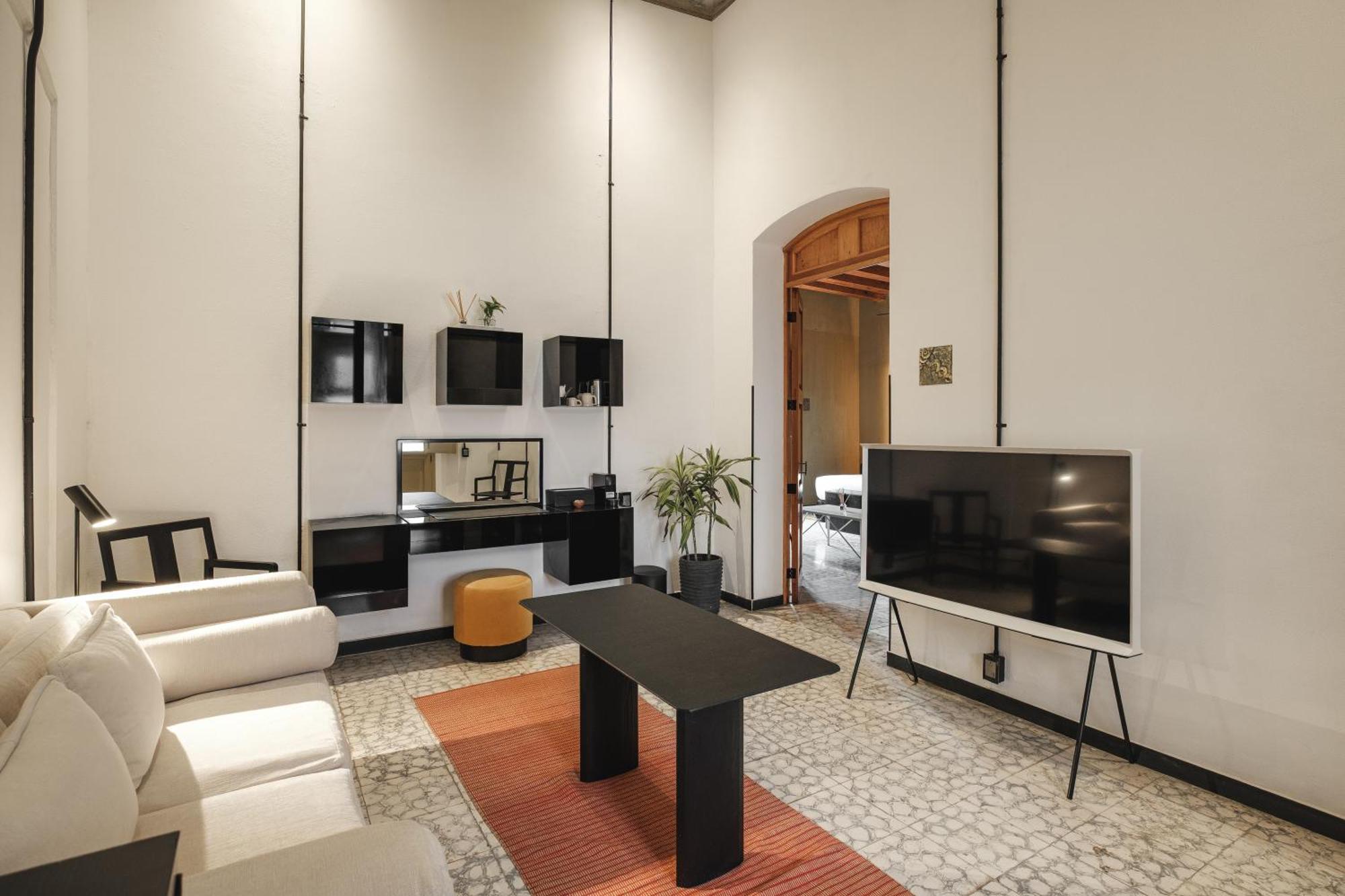 Master Executive Suite