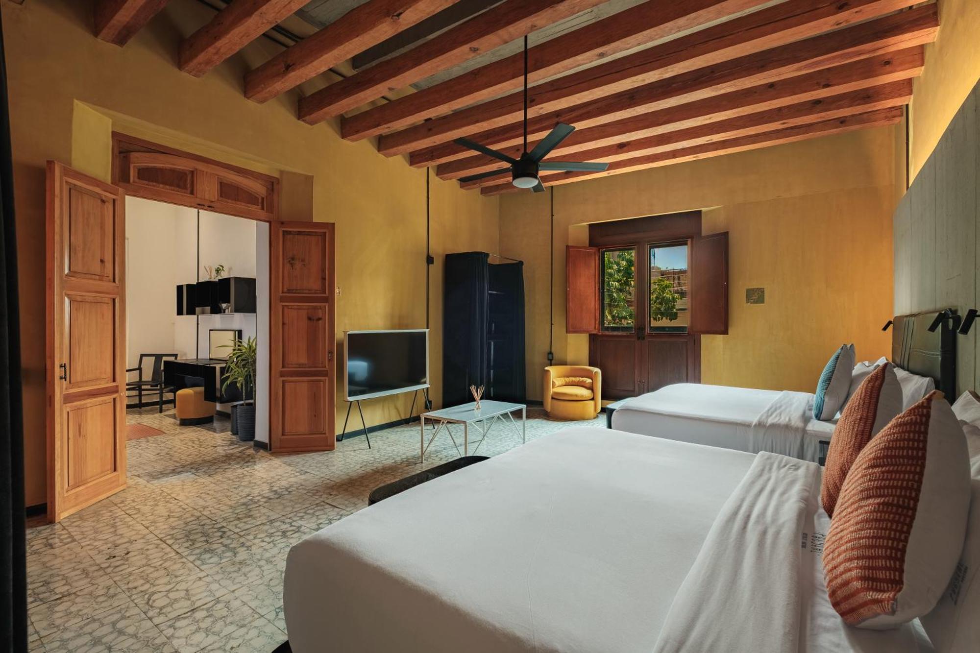 Master Executive Suite