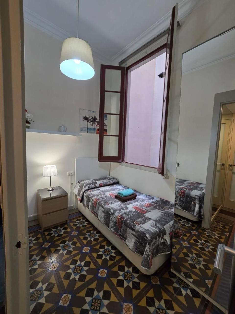 Economy Twin Room