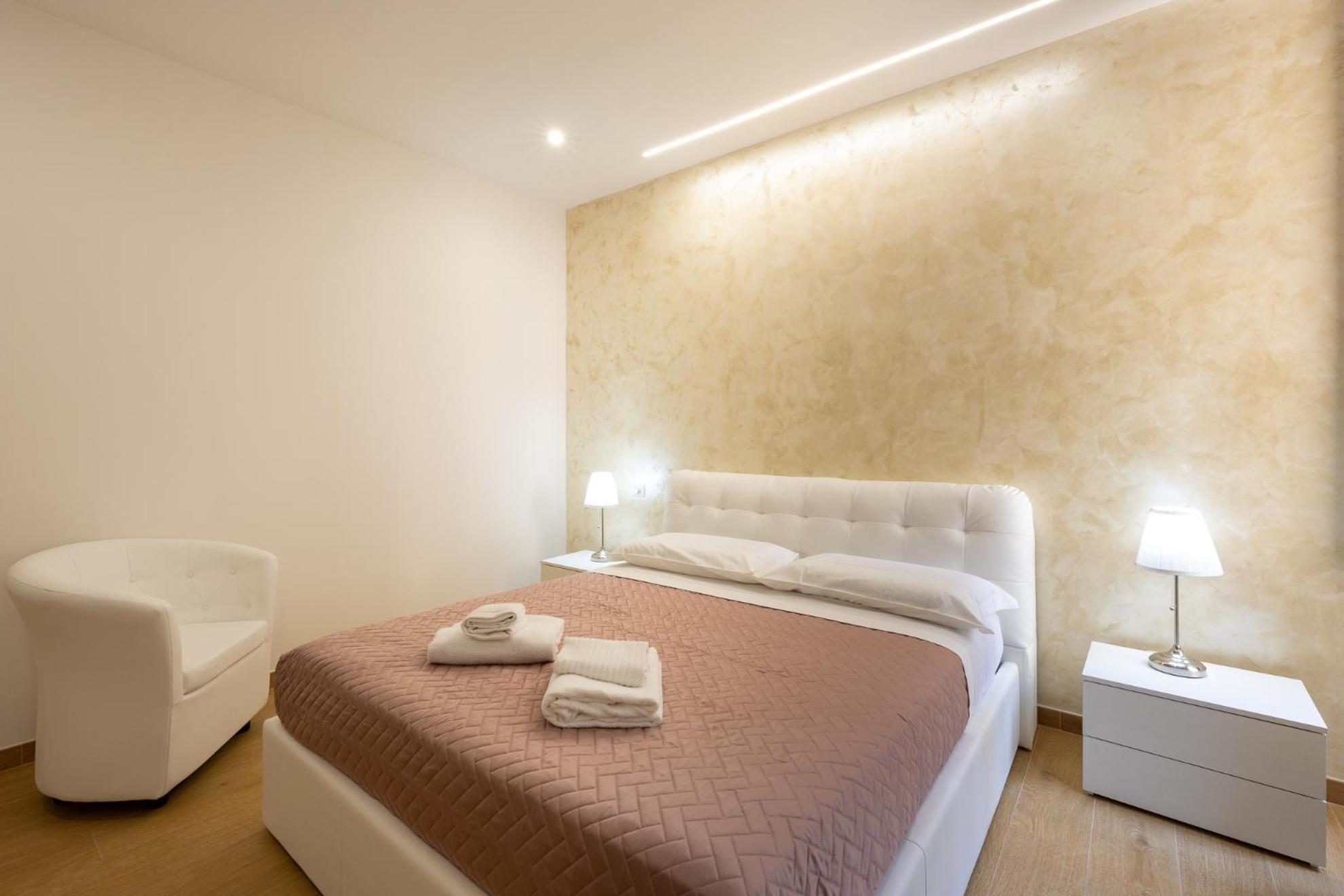 King Room,1680656910:JPEG