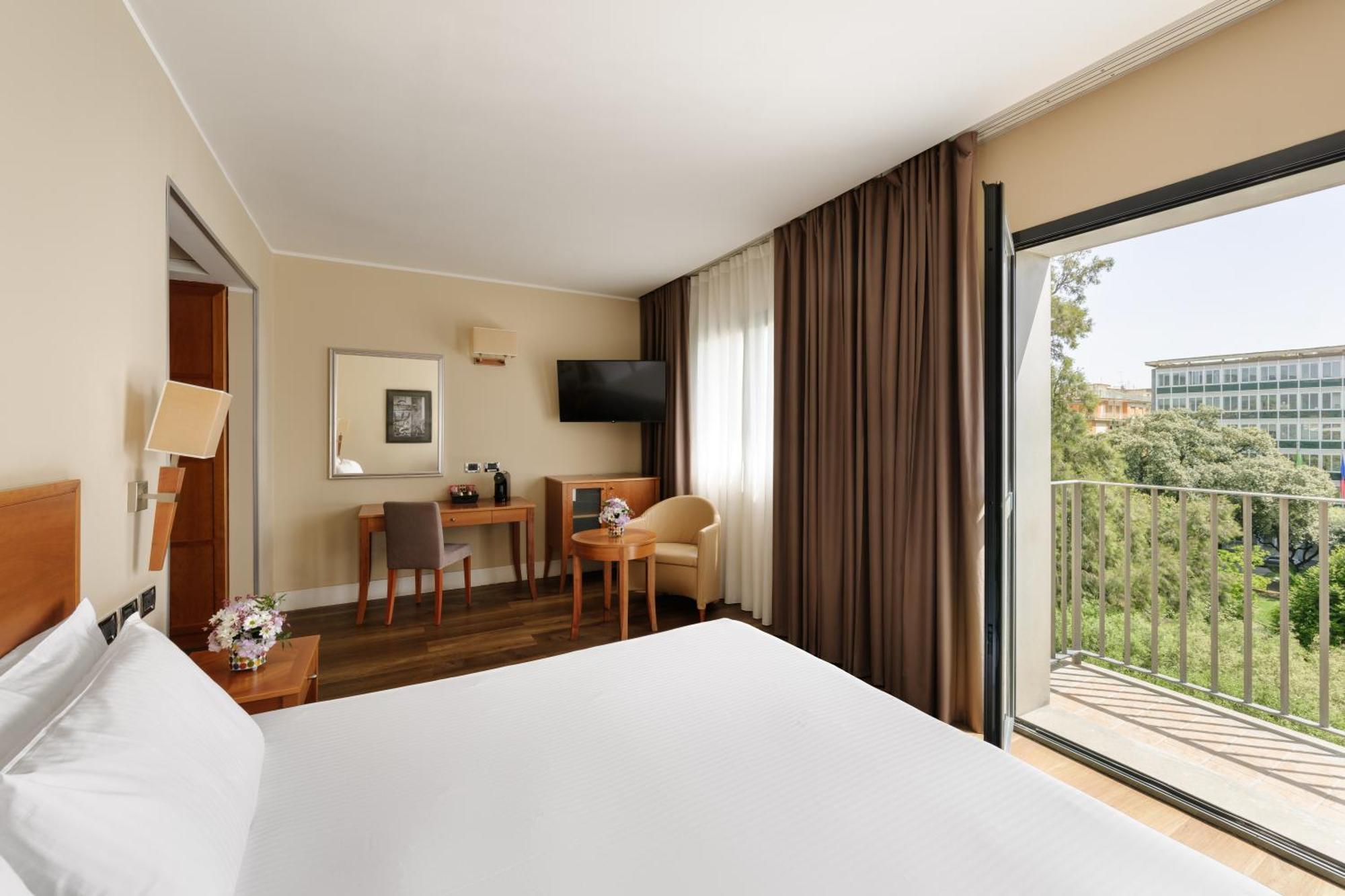 Double Room Square View,1681718441:JPEG