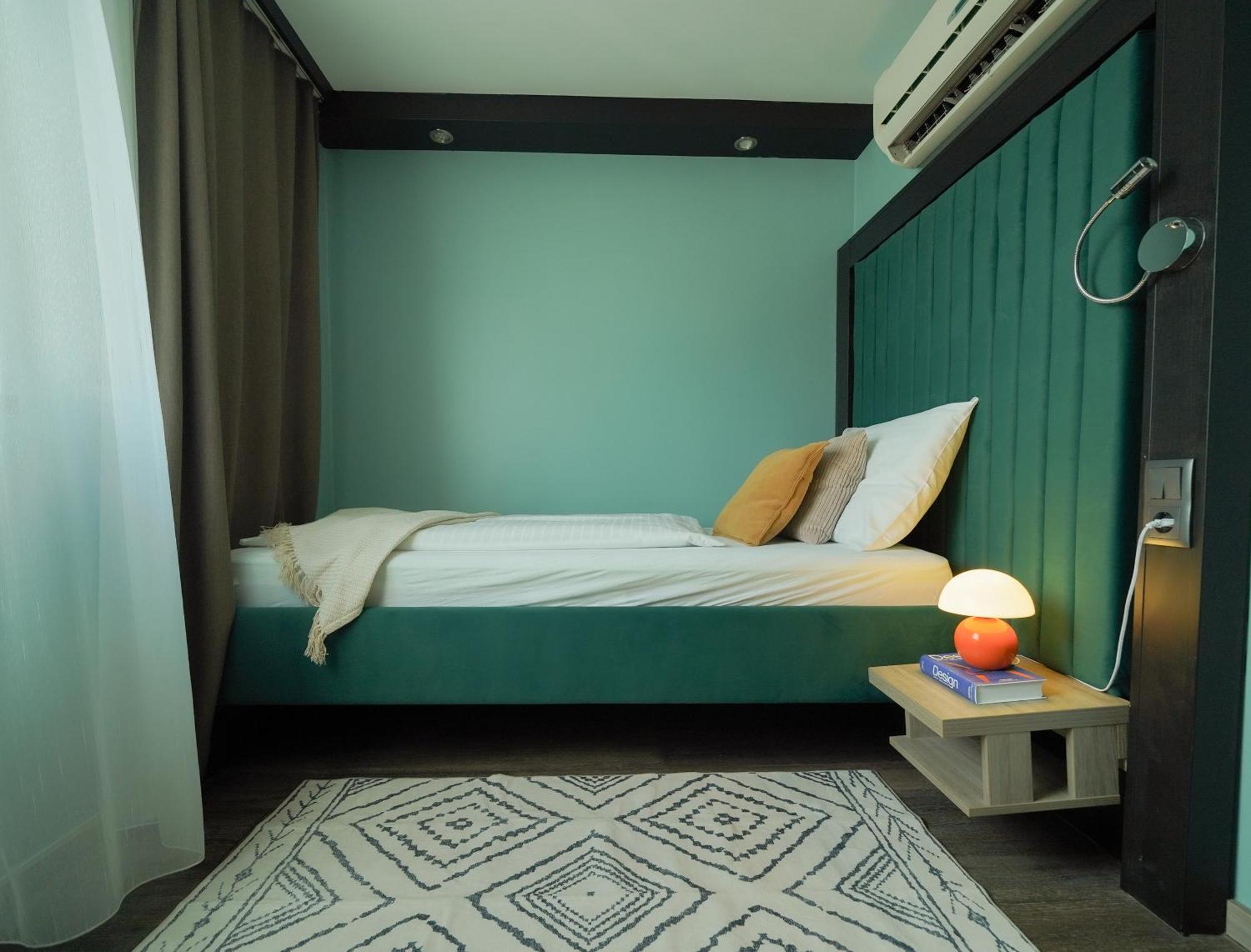 Standard Single Room,1681747270:JPEG