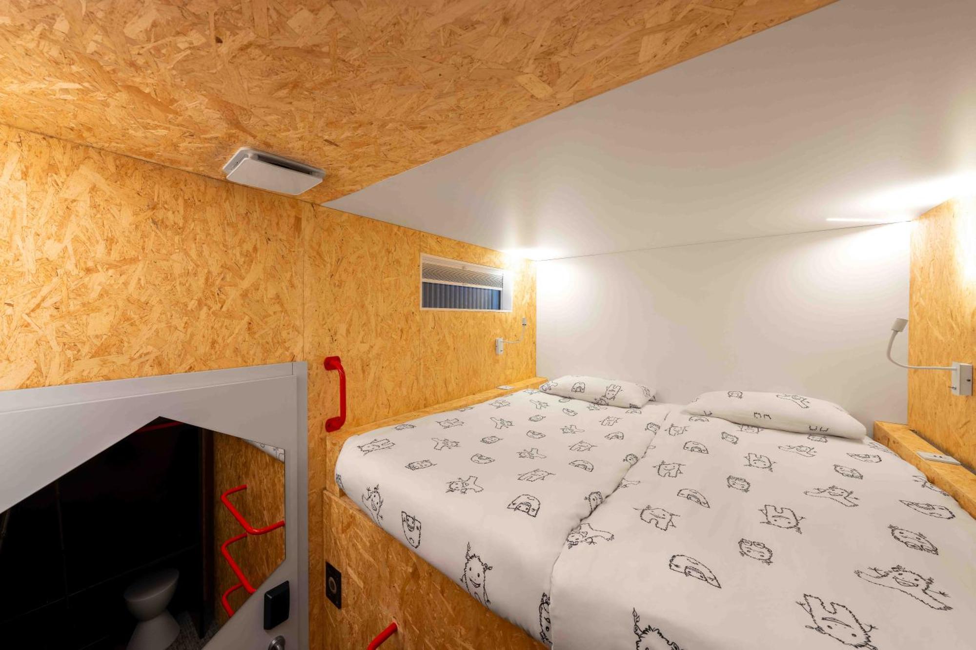 Double Bed Cabin Upper Level,1765646492:JPEG