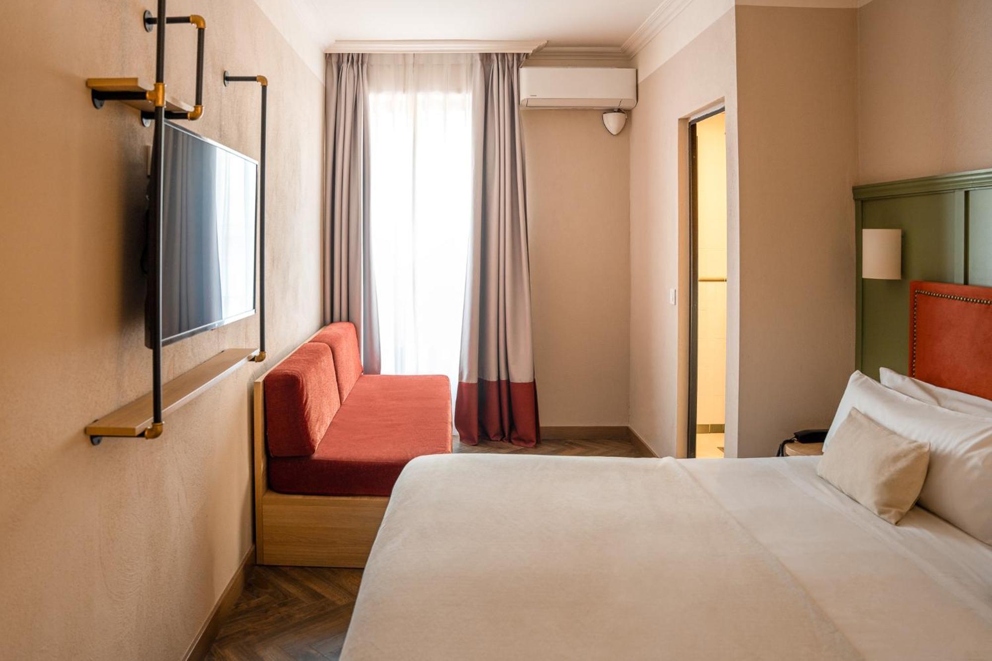 Deluxe Double or Twin Room,1681862895:JPEG