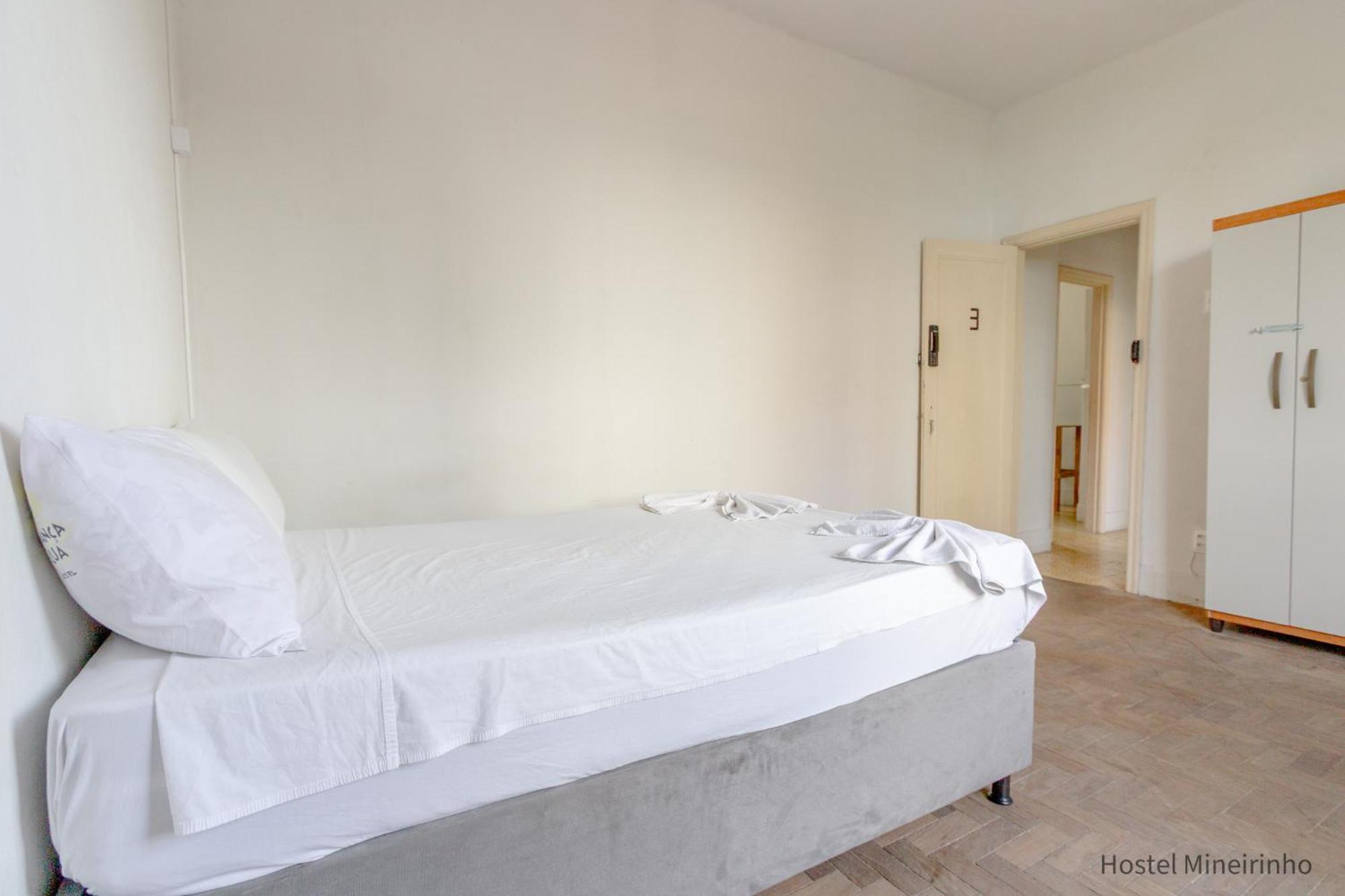 Deluxe Room,1683042531:JPEG
