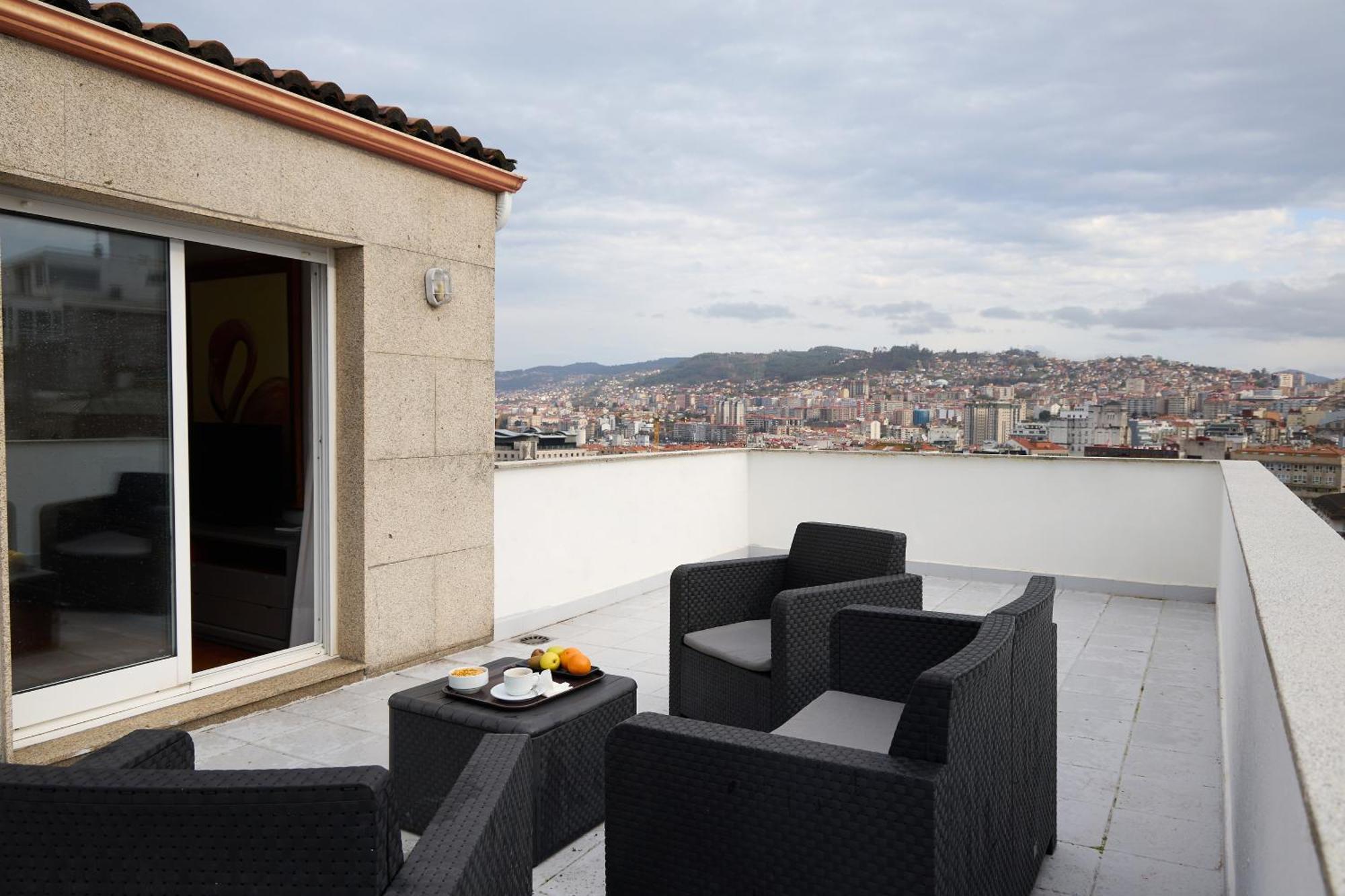 Two-Bedroom Apartment Sea View,1683804435:JPEG