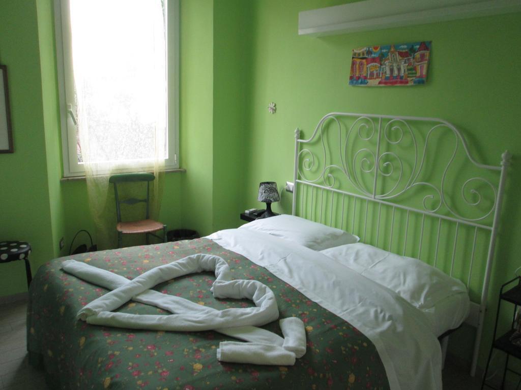 Single Room Private Bathroom