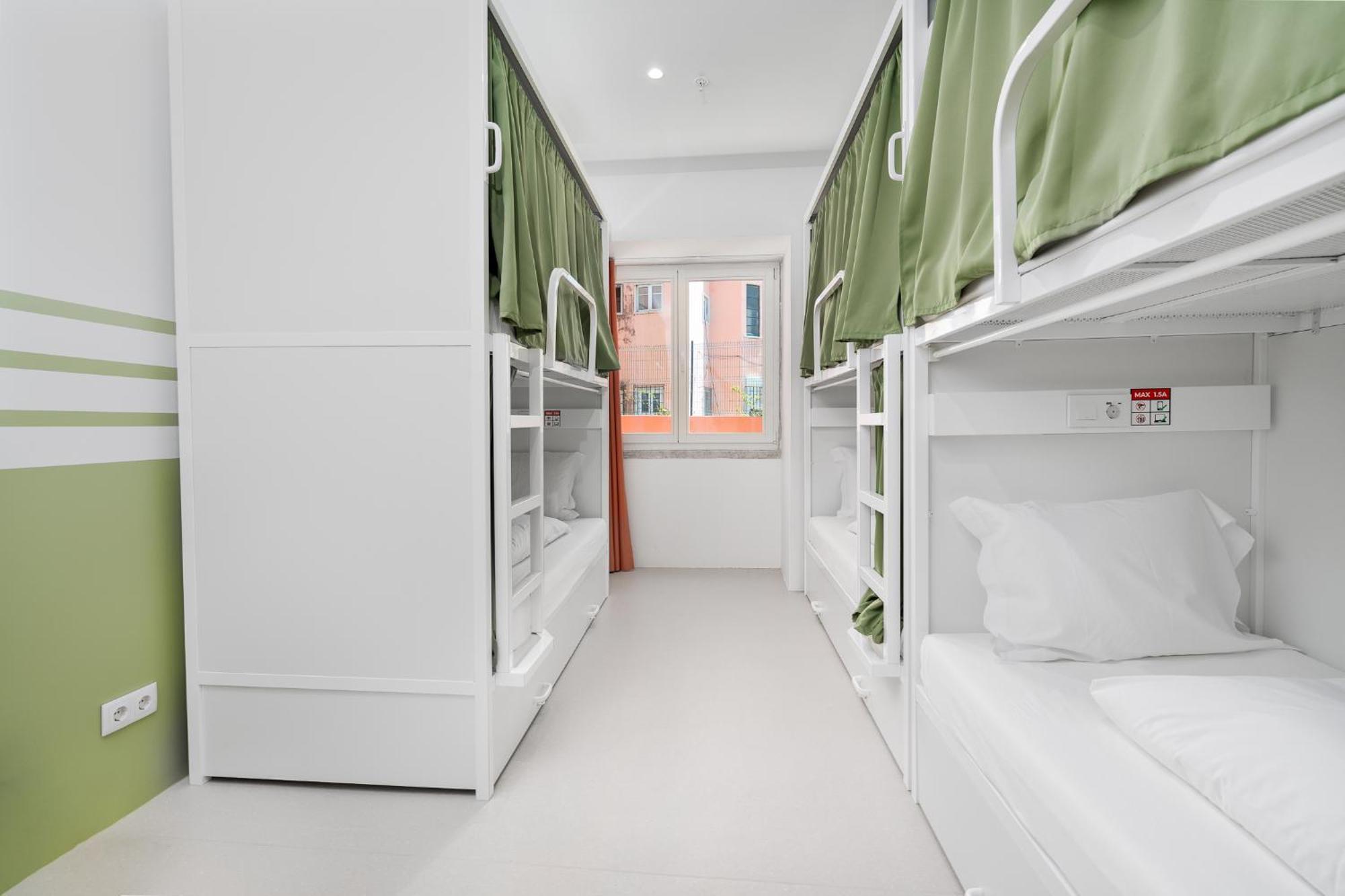Dormitorio Misto con 6 Posti Letto