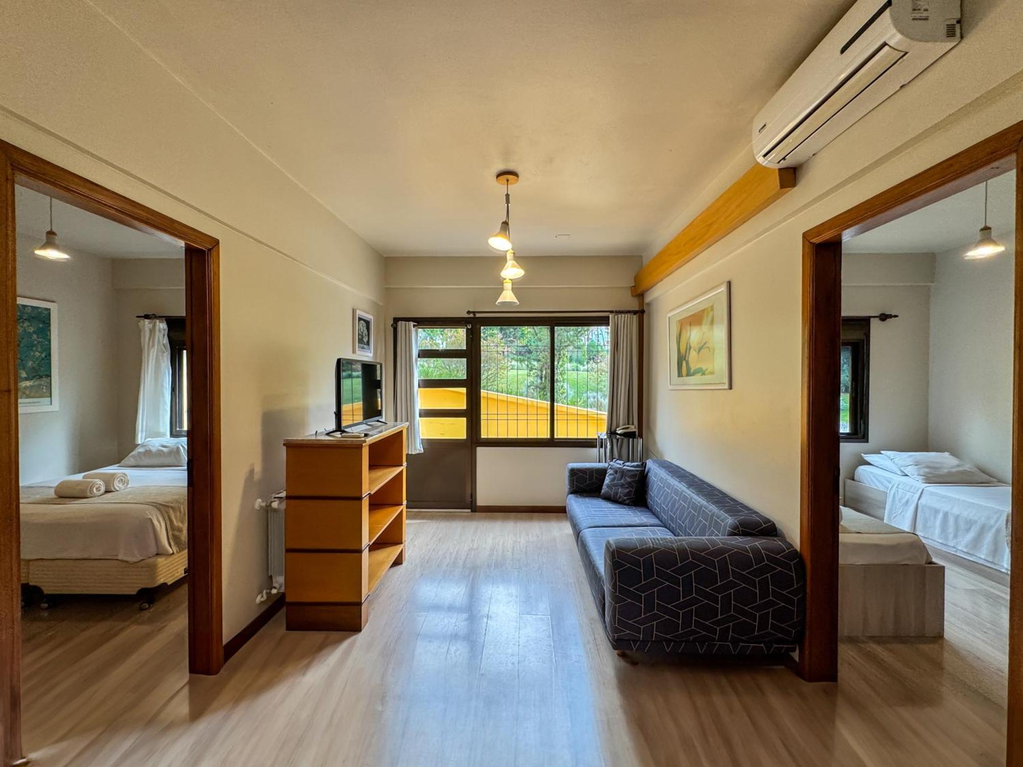Family Room,1685065496:JPEG