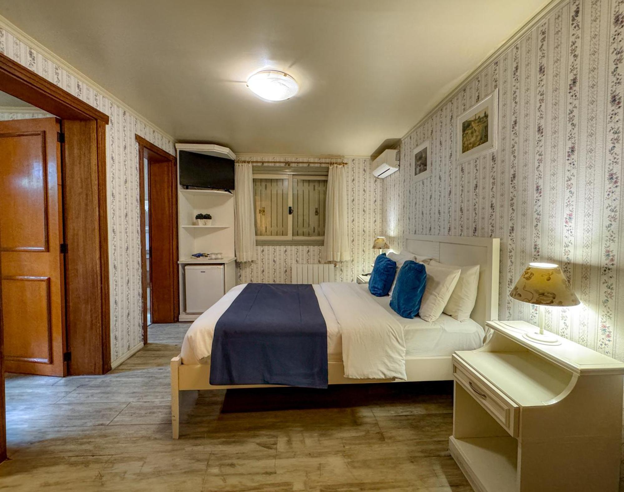 Luxury Quadruple Room,1685073369:JPEG
