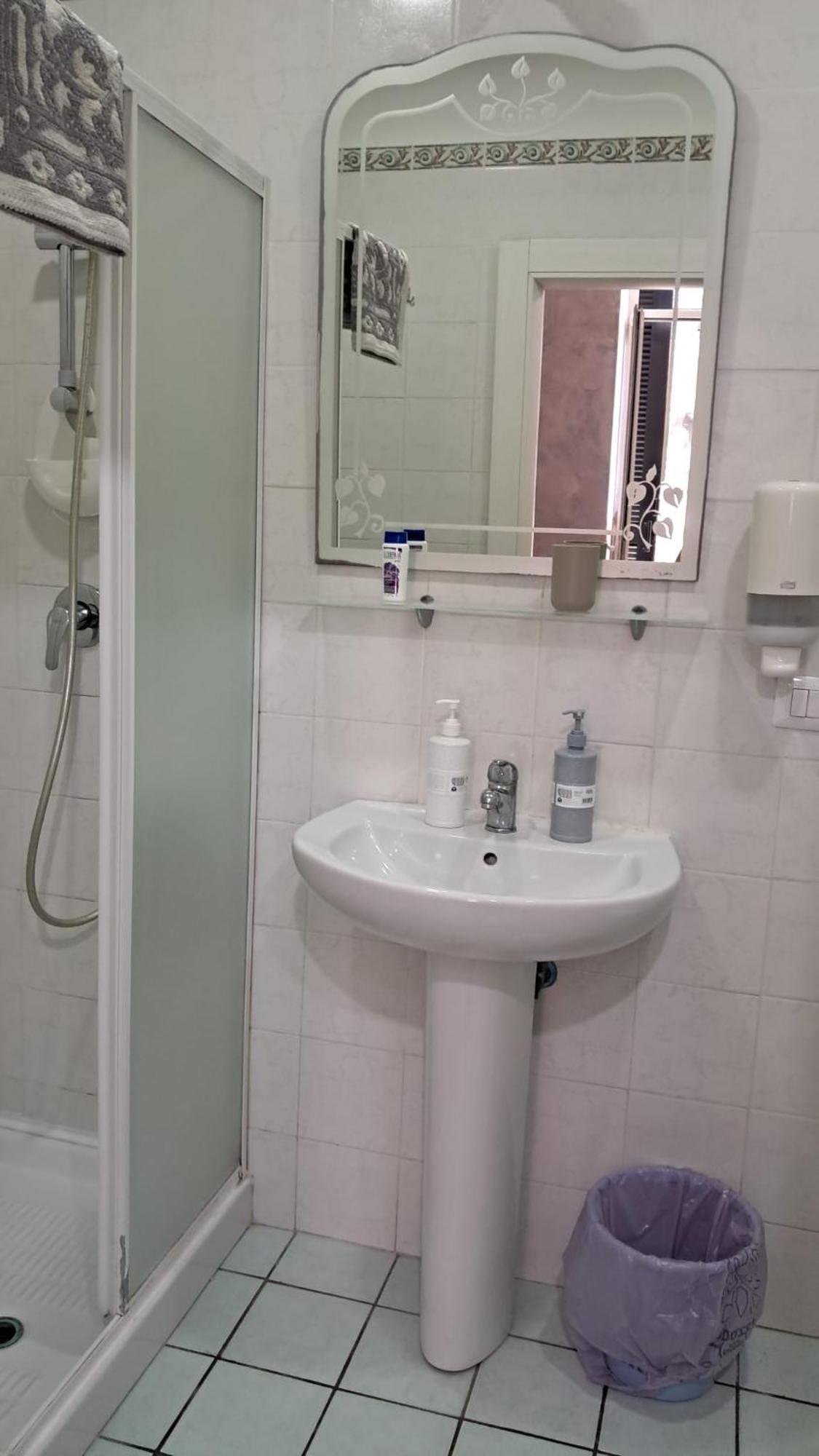 Economy Double Room,1685107194:JPEG