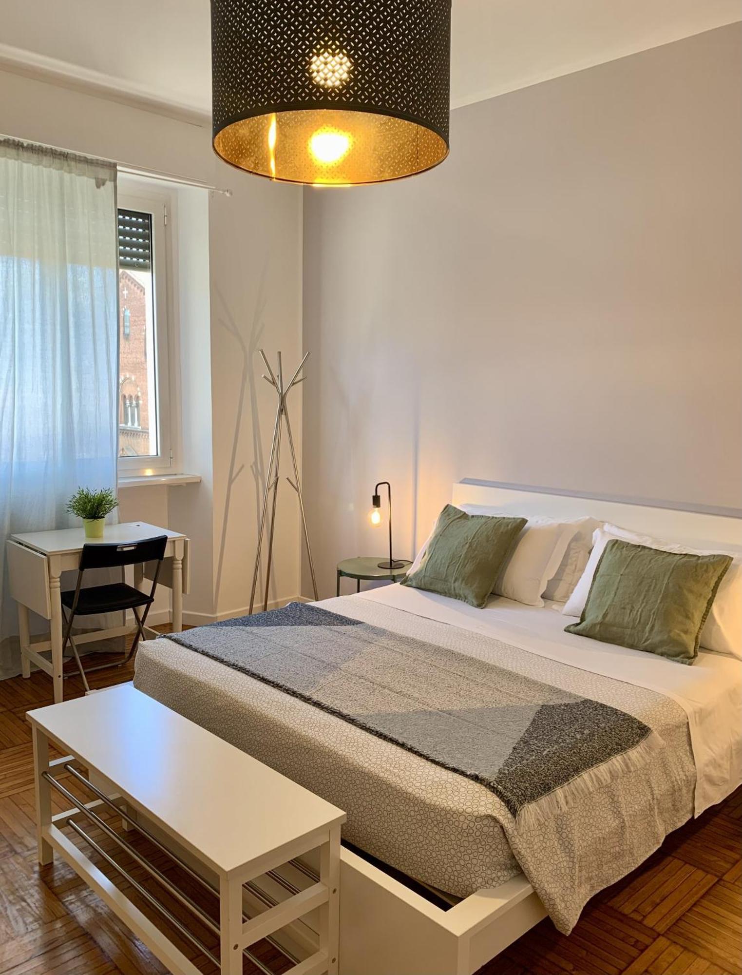 Large Double Room,1685122050:JPEG
