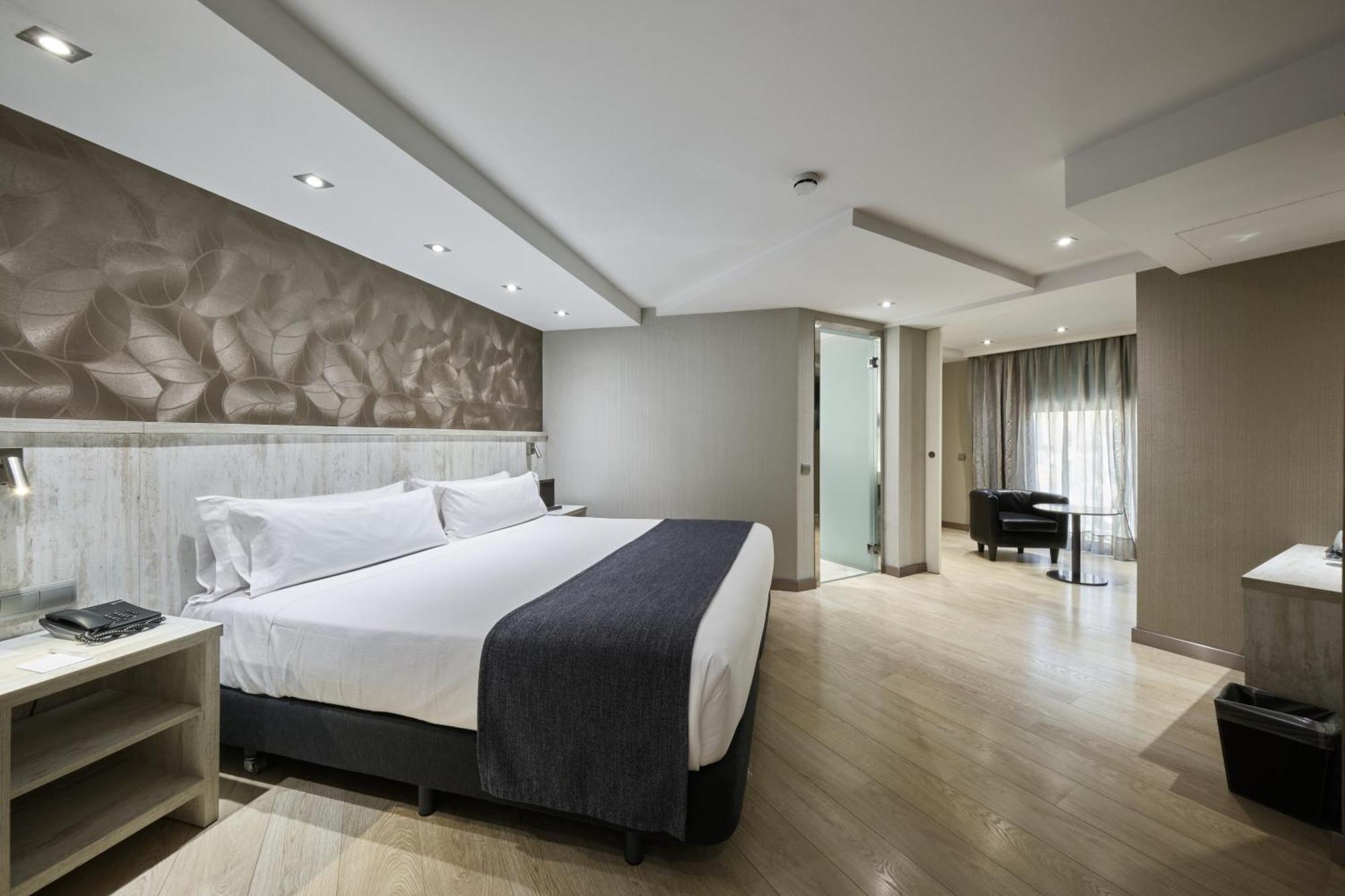 Junior Suite,1686423190:JPEG