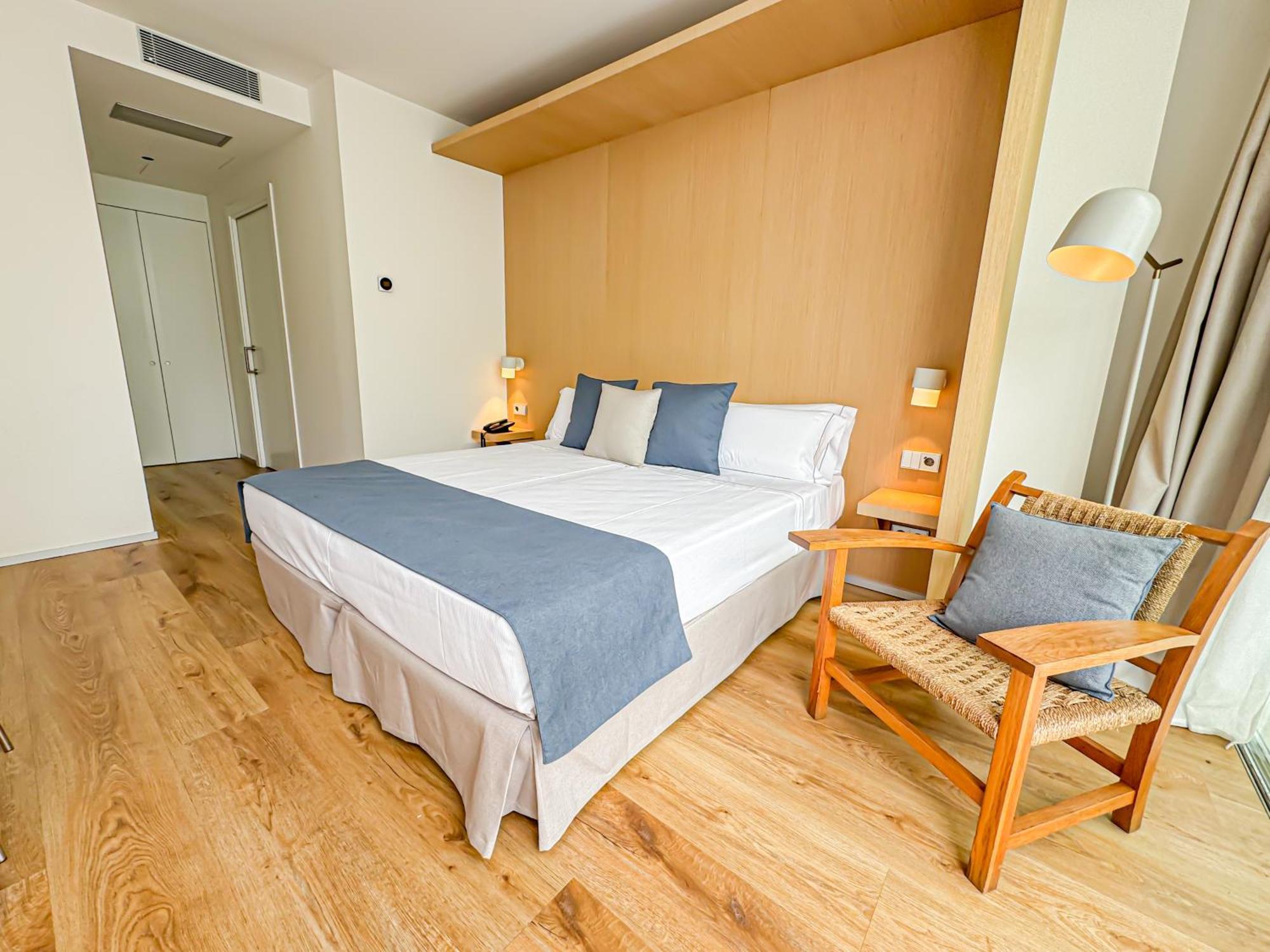 Habitación Deluxe con patio y bañera de hidromasaje