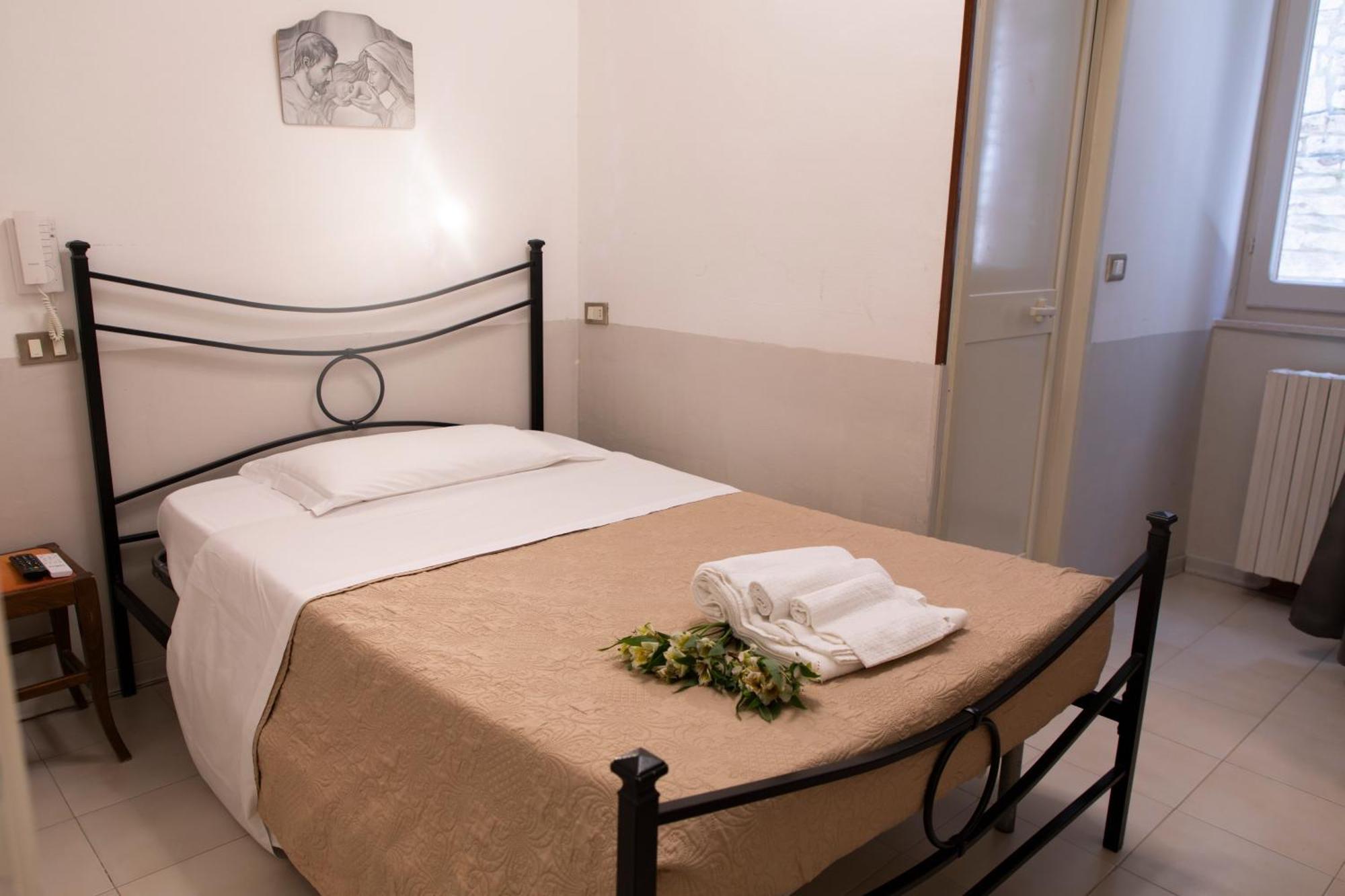 Single Room,1686434005:JPEG