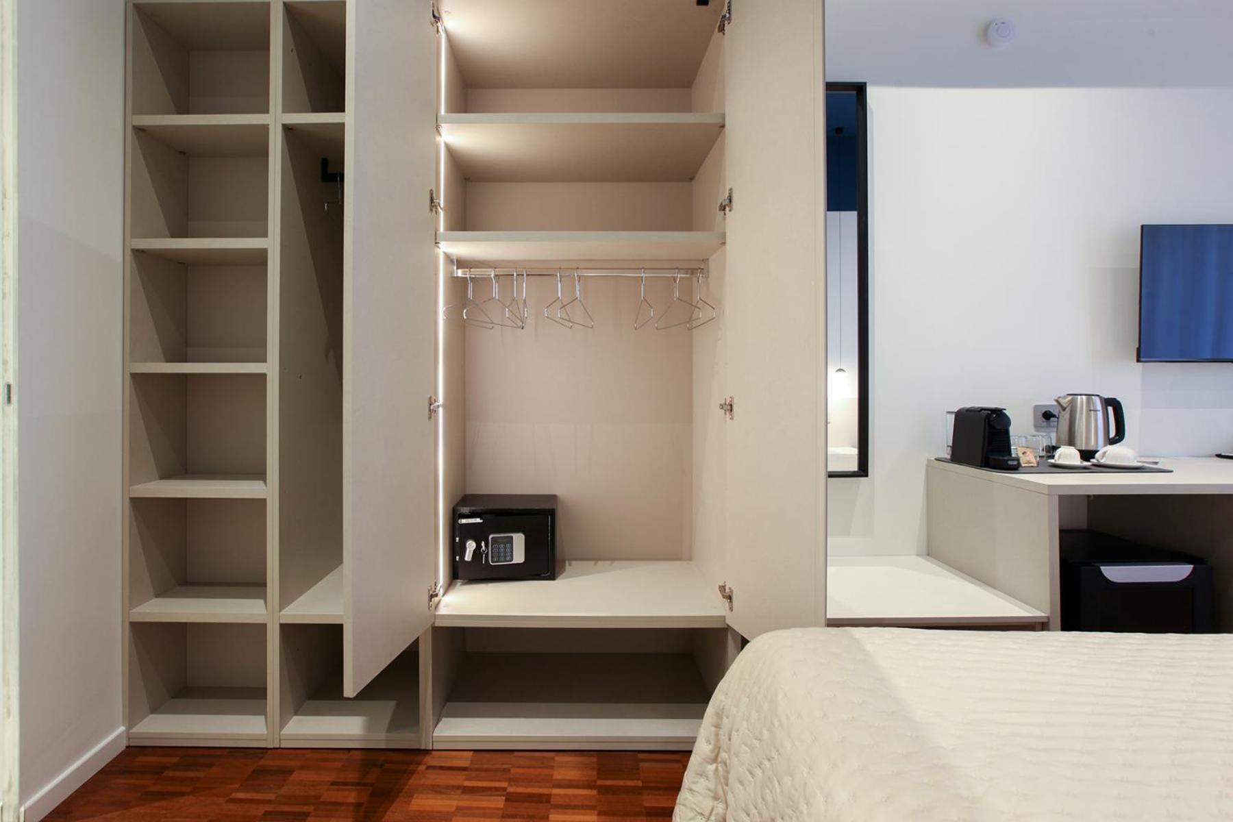 Double Room,1687002933:JPEG