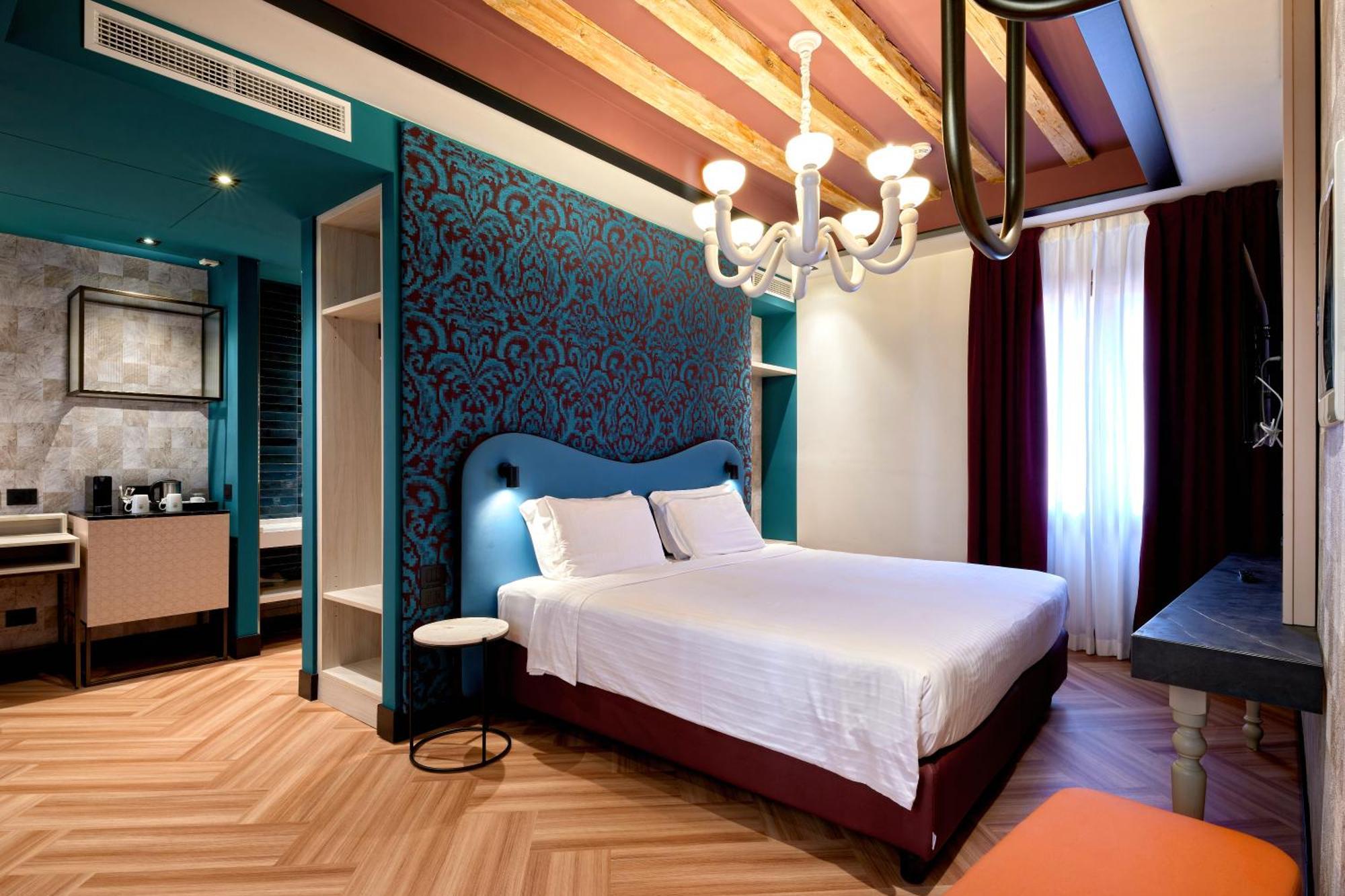 Junior Suite,1687449358:JPEG