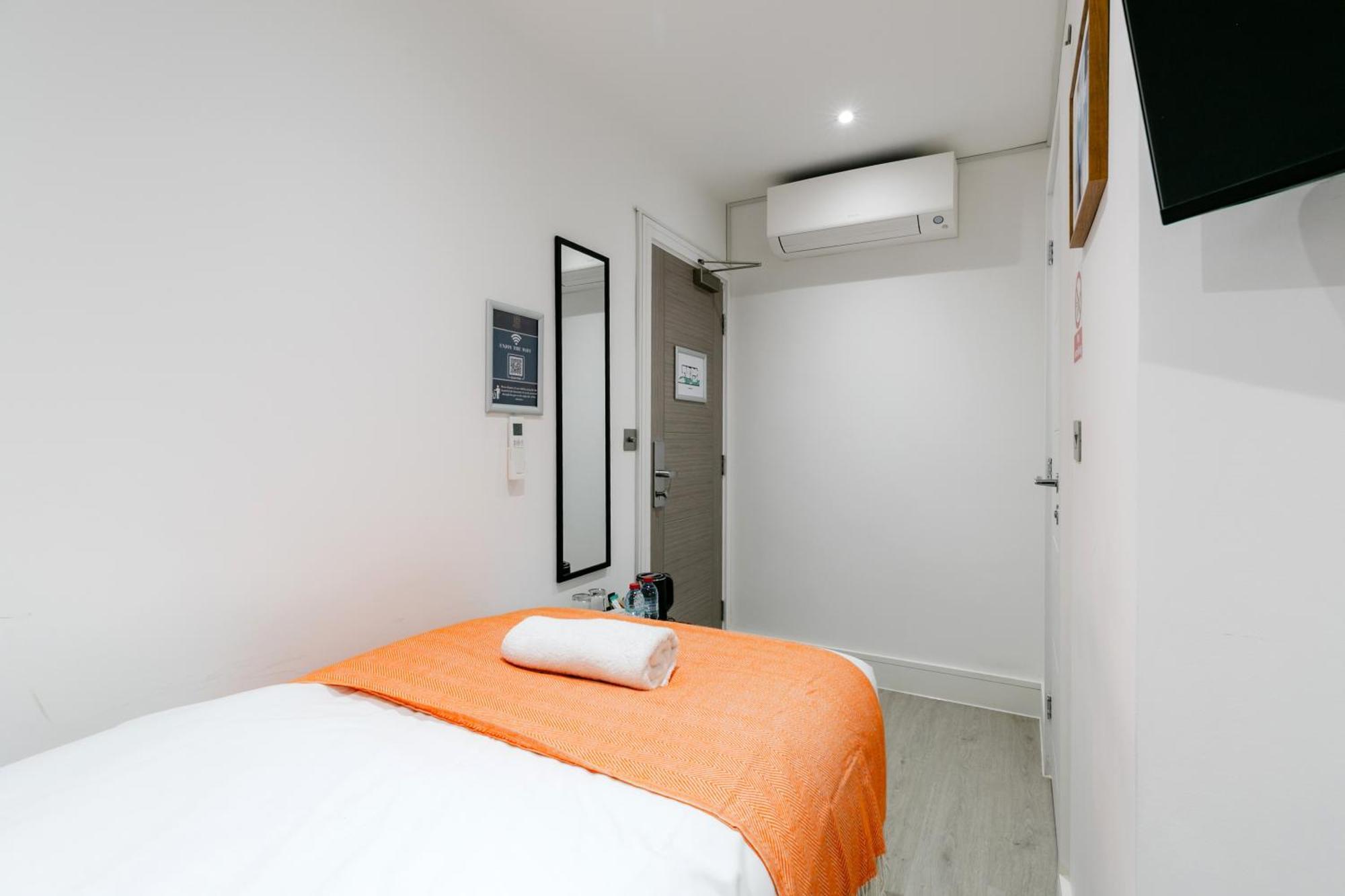 Standard Single Room,1687450245:JPEG