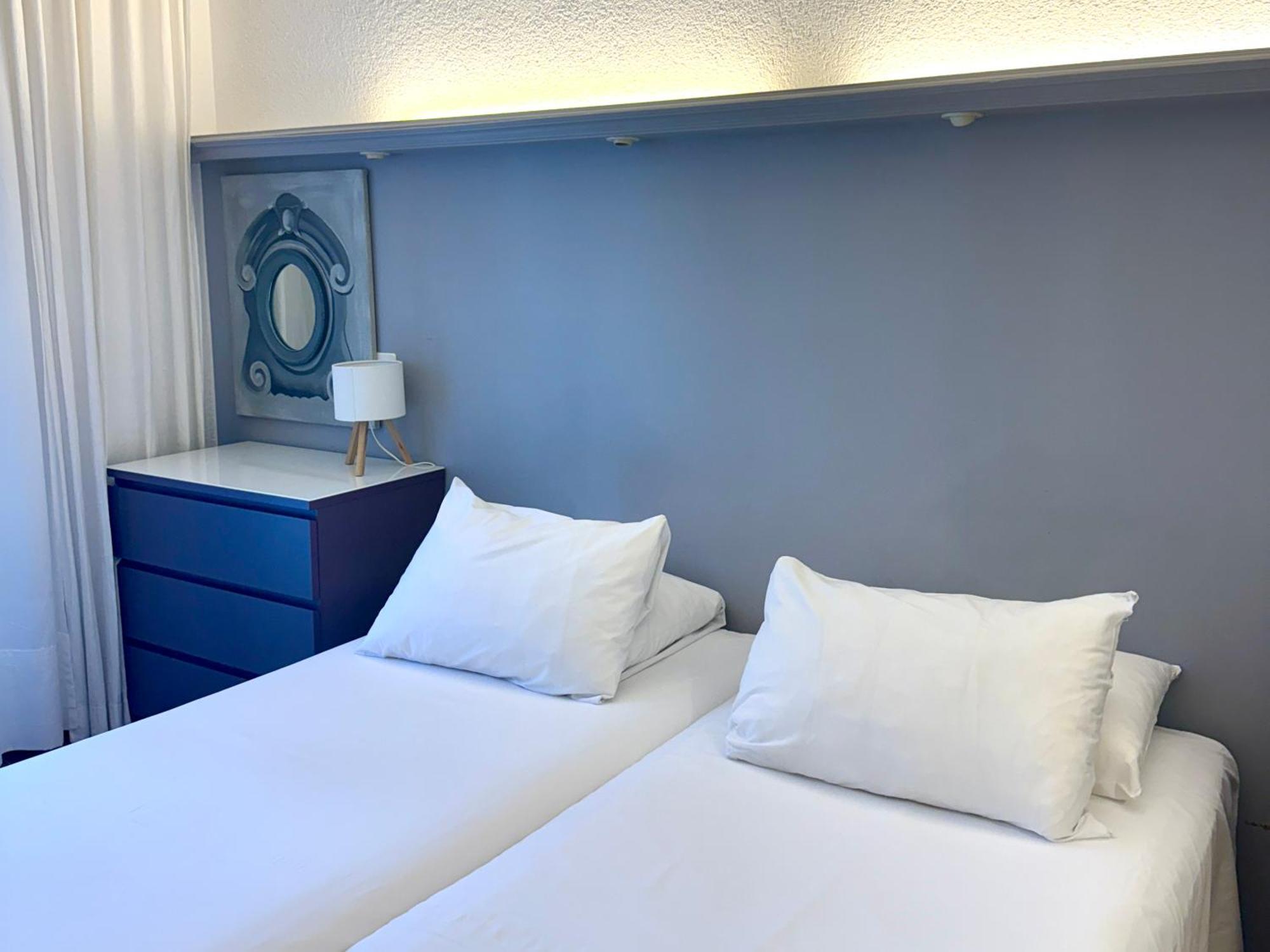 Twin Room,1687452806:JPEG
